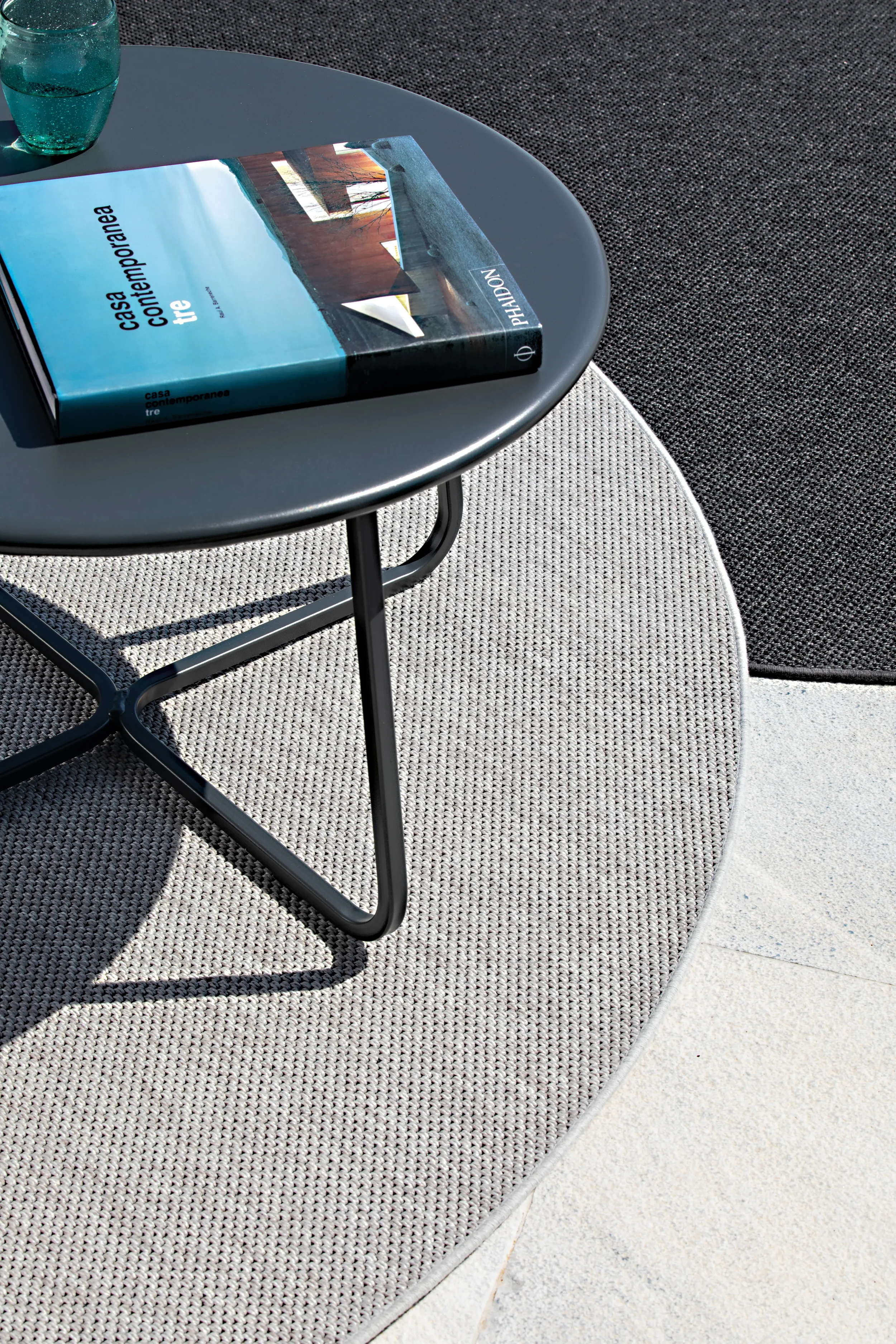 Daisy Occasional table ø 65