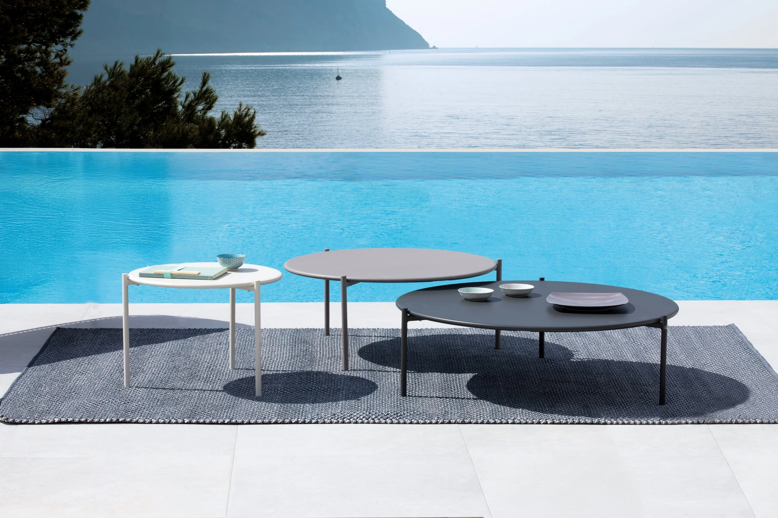 Aria Coffee Table Ø90