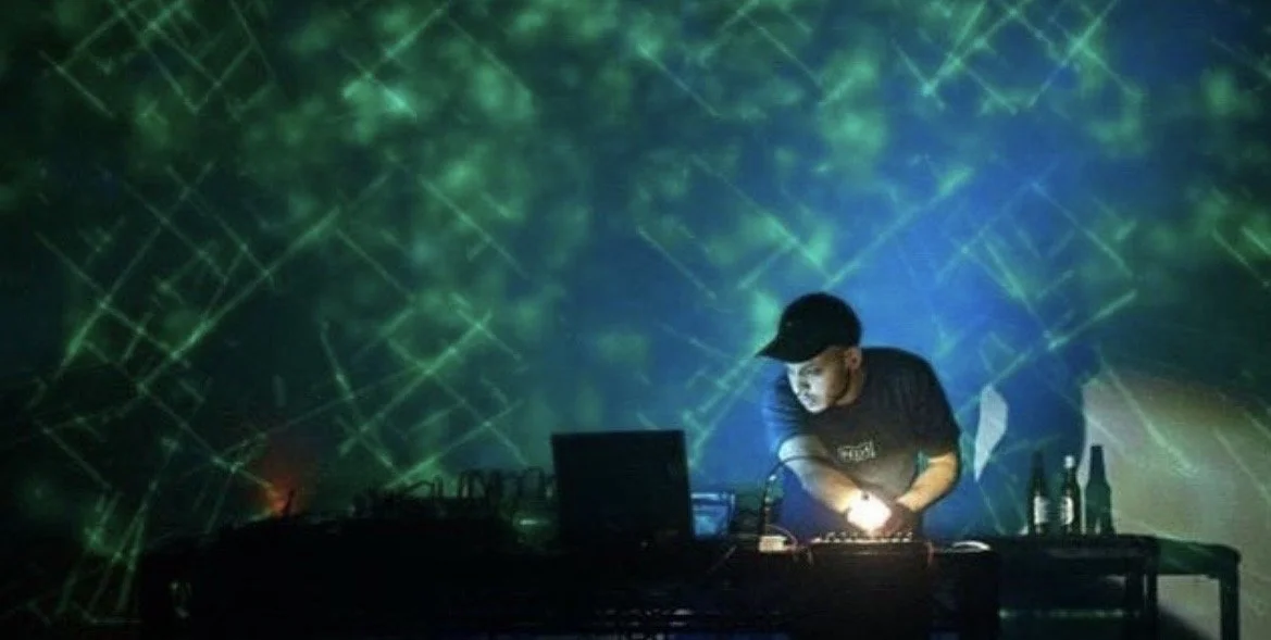 LIVE VISUALS2.jpg