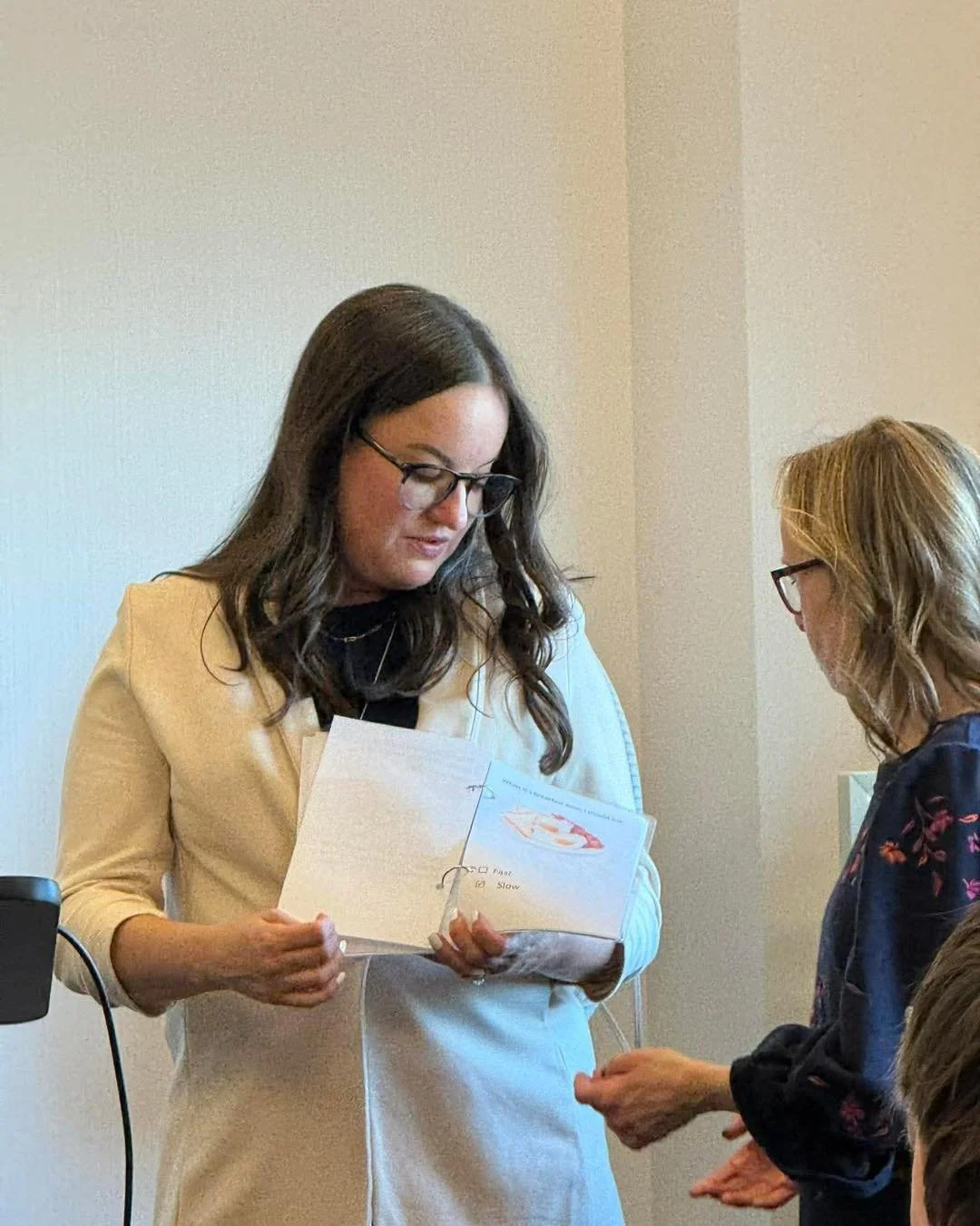 HADSA is so grateful for our amazing guest speakers!! Elizabeth and her big sister Leanne.

Thank you for pouring into our community, sharing your knowledge, and helping us grow, learn, and feel seen.

We appreciate your willingness to share your kno