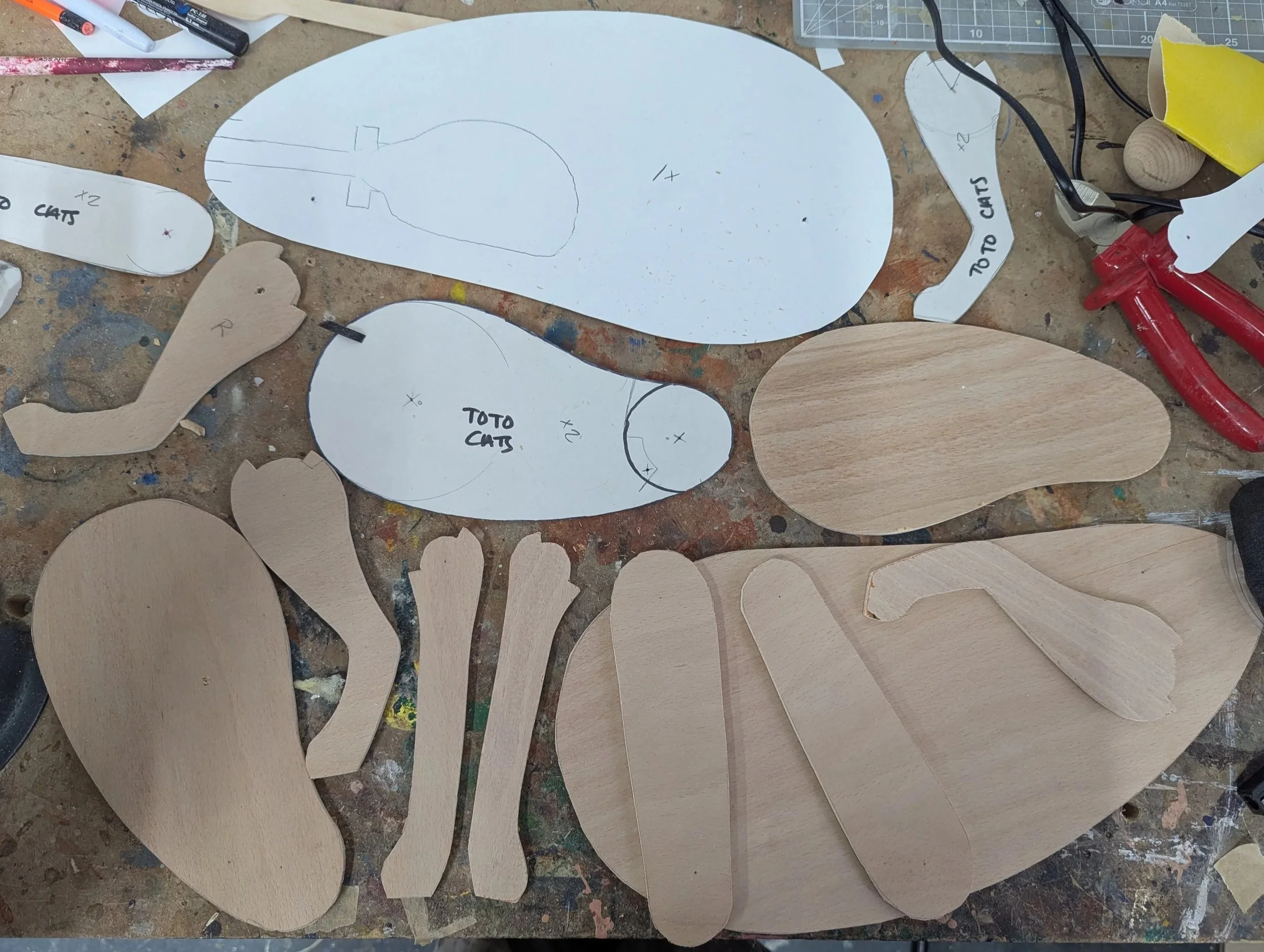 Cat internal wooden structure pieces