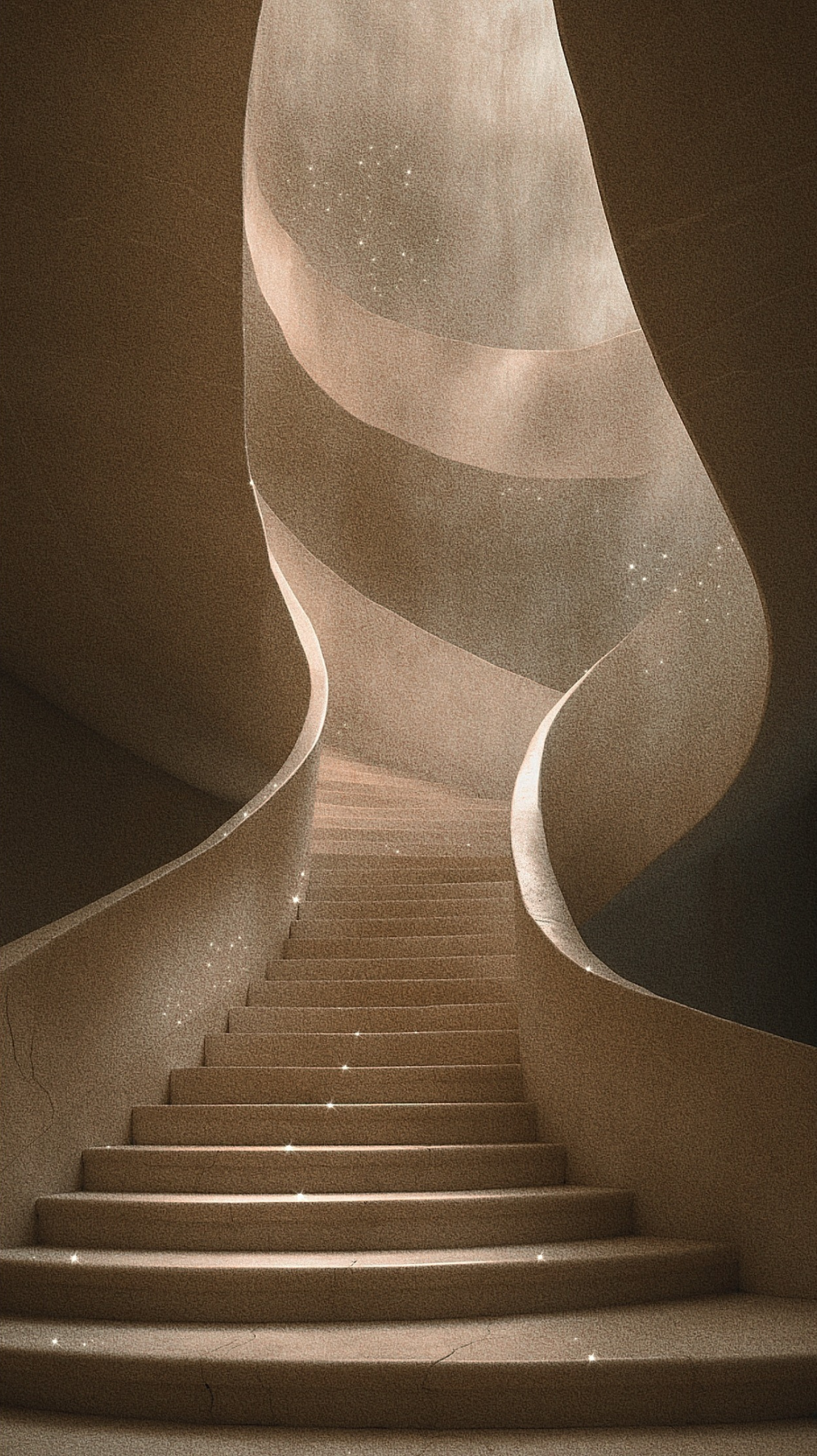 Eine dreidimensionale Treppe mit geschwungenen Seitenteilen und einer spiralförmigen Leuchterdecke, die von unten fotografiert wird.