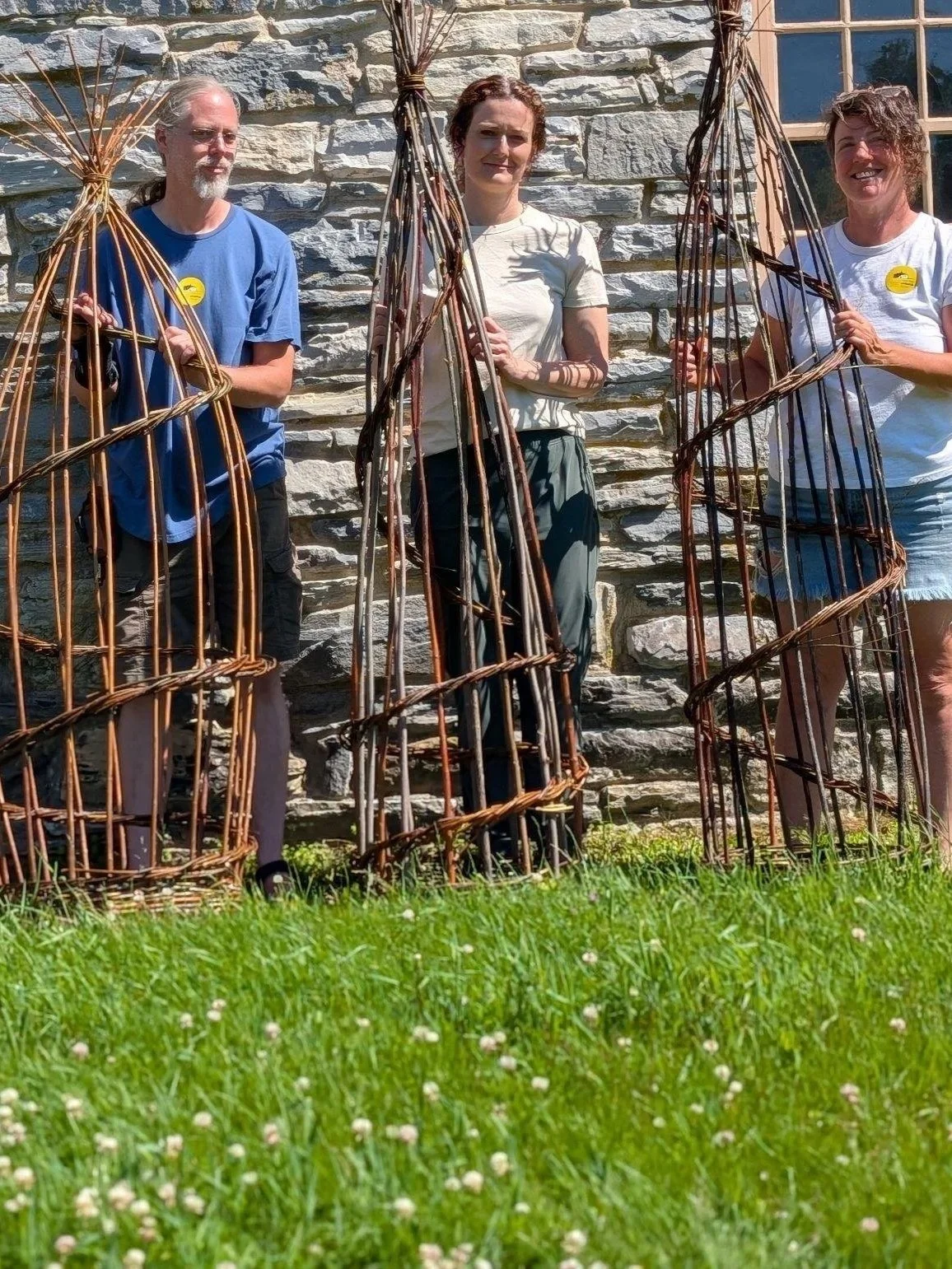 Red_Shirt_Farm_Garden_Obelisk_Students.jpg