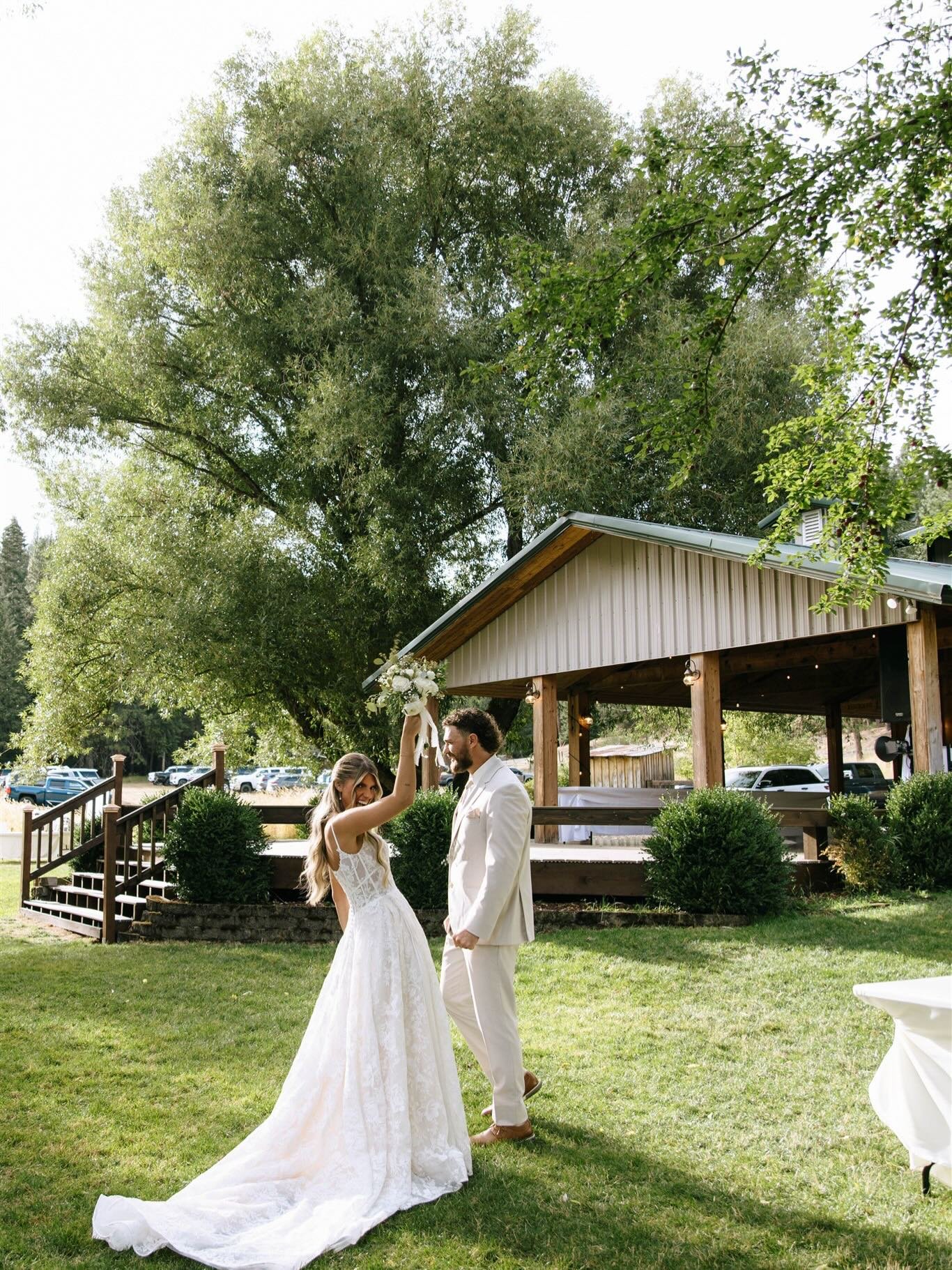 The most beautiful day but the last photo- that&rsquo;s a personality pic and I&rsquo;m utterly OBSESSED🍻