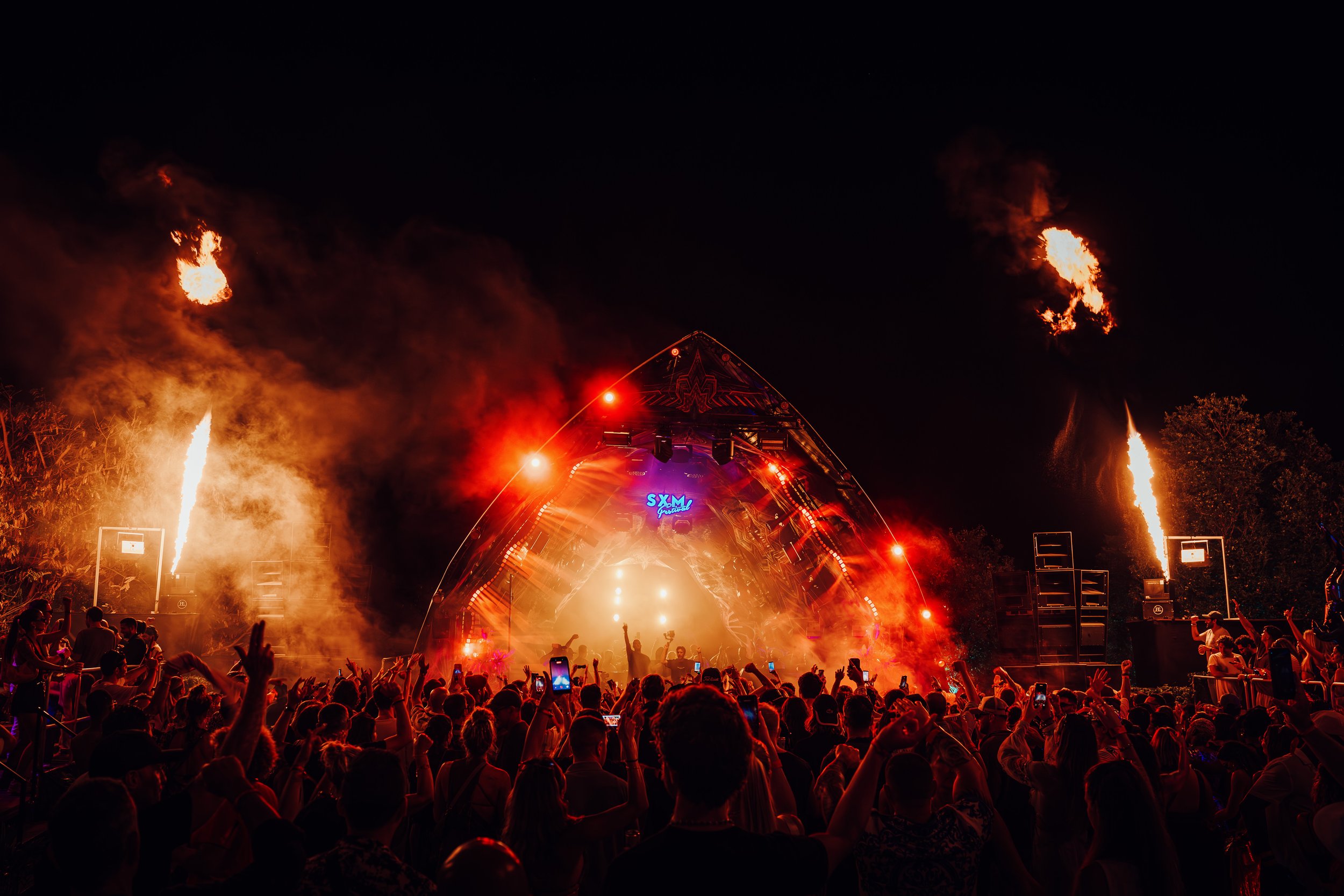 SXM_22-03-2026_(7, artist- DEEP DISH, stage- HAPPY BAY ARC)_JBPHOTO_DSC_4099.jpg