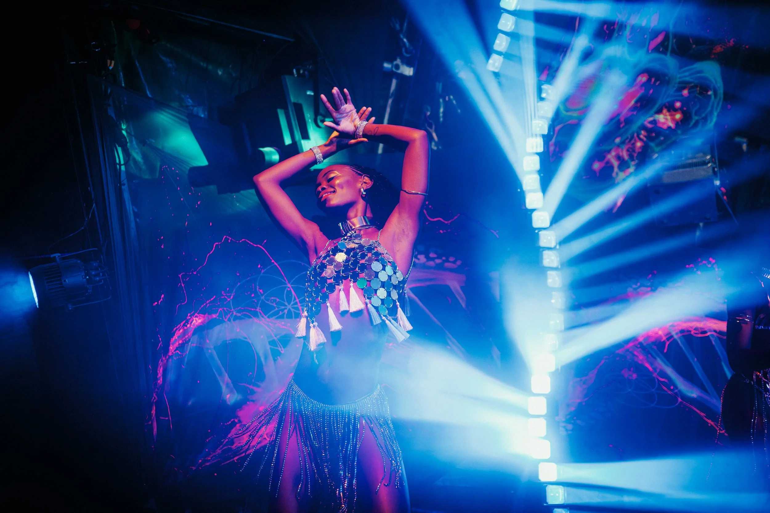 SXM_22-03-2026_(Dancers, stage- HAPPY BAY ARC)_JBPHOTO_DSC_4710.jpg