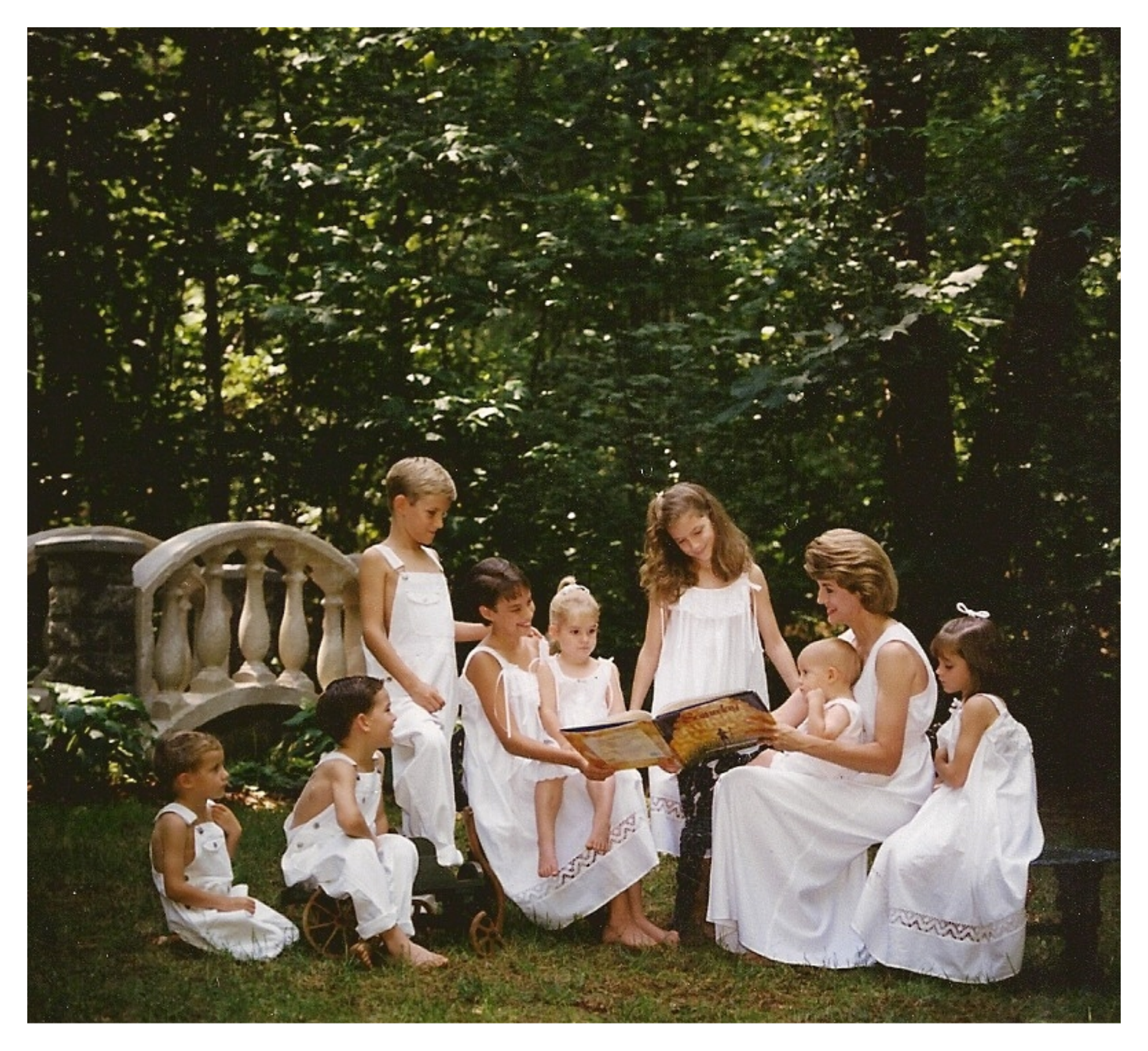 Lori with her children in 1999