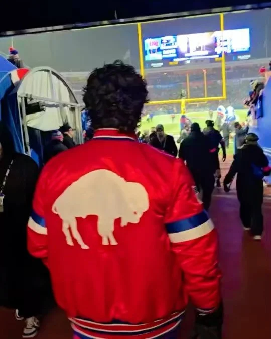 Where else would you rather be&hellip;💙❤️

2-0 on the mic @buffalobills &hellip;.👀🫶🏻😆

Unfortunately our playoff run ended in Kansas City in the AFC Championship. I&rsquo;ll always love my Bills, #billsmafia forever.

Words can&rsquo;t describe 