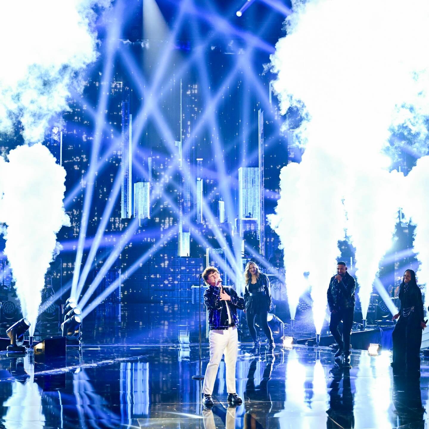 🥶Cold As Ice🥶

So honored to cover my favorite ever @foreignerlive tune. Also proud to represent Rochester&rsquo;s own @lougrammgram 💙

#TheVoice #TeamLegend #JohnLegend #LucasWest #Foreigner