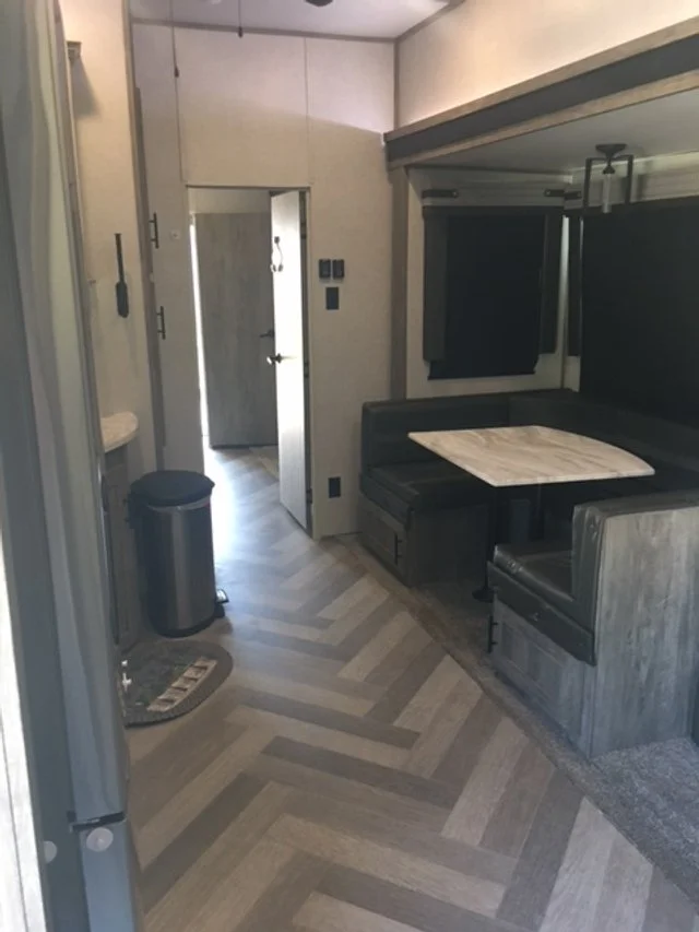 TFRV02-2022 Salem Hemisphere 356QB-8.JPG