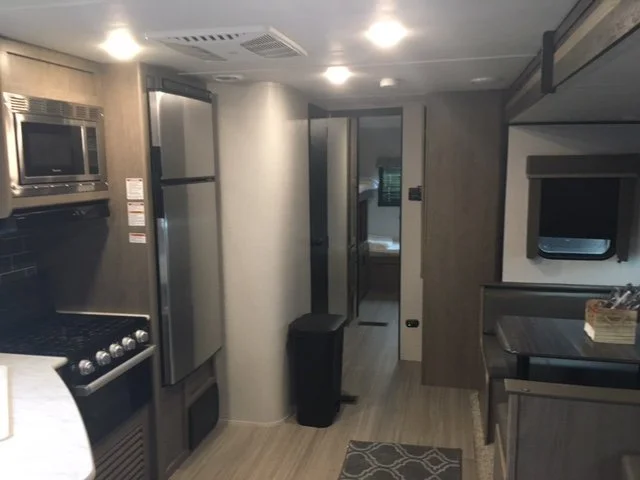 TFRV24-2021 Keystone Hideout 318BR-6.JPG