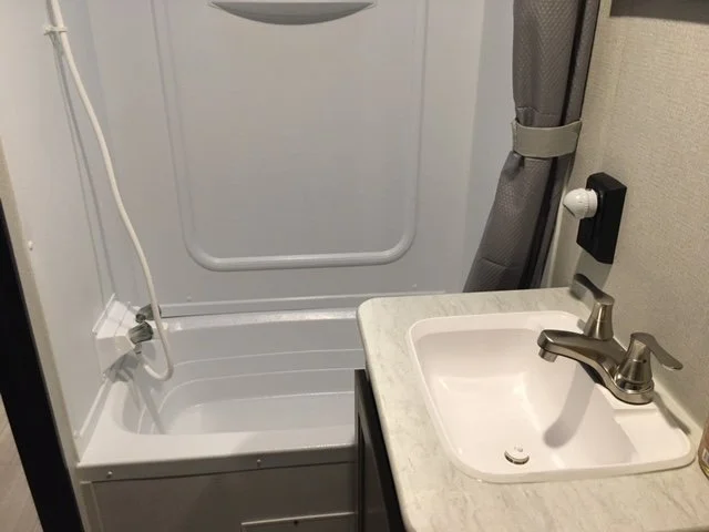 TFRV24-2021 Keystone Hideout 318BR-13.JPG