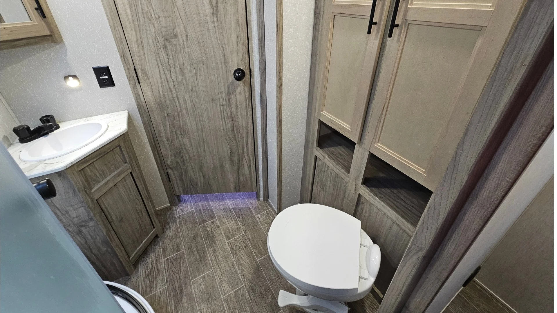 Cherokee Alpha Wolf 12.jpg