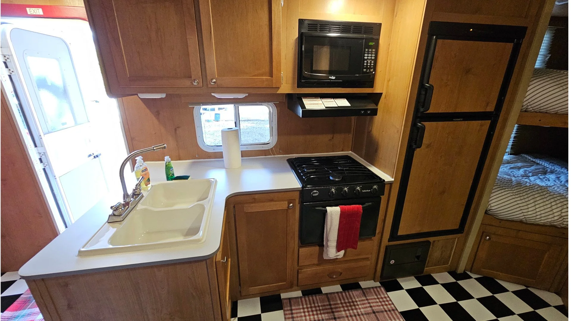 Riverside Retro 9.jpg