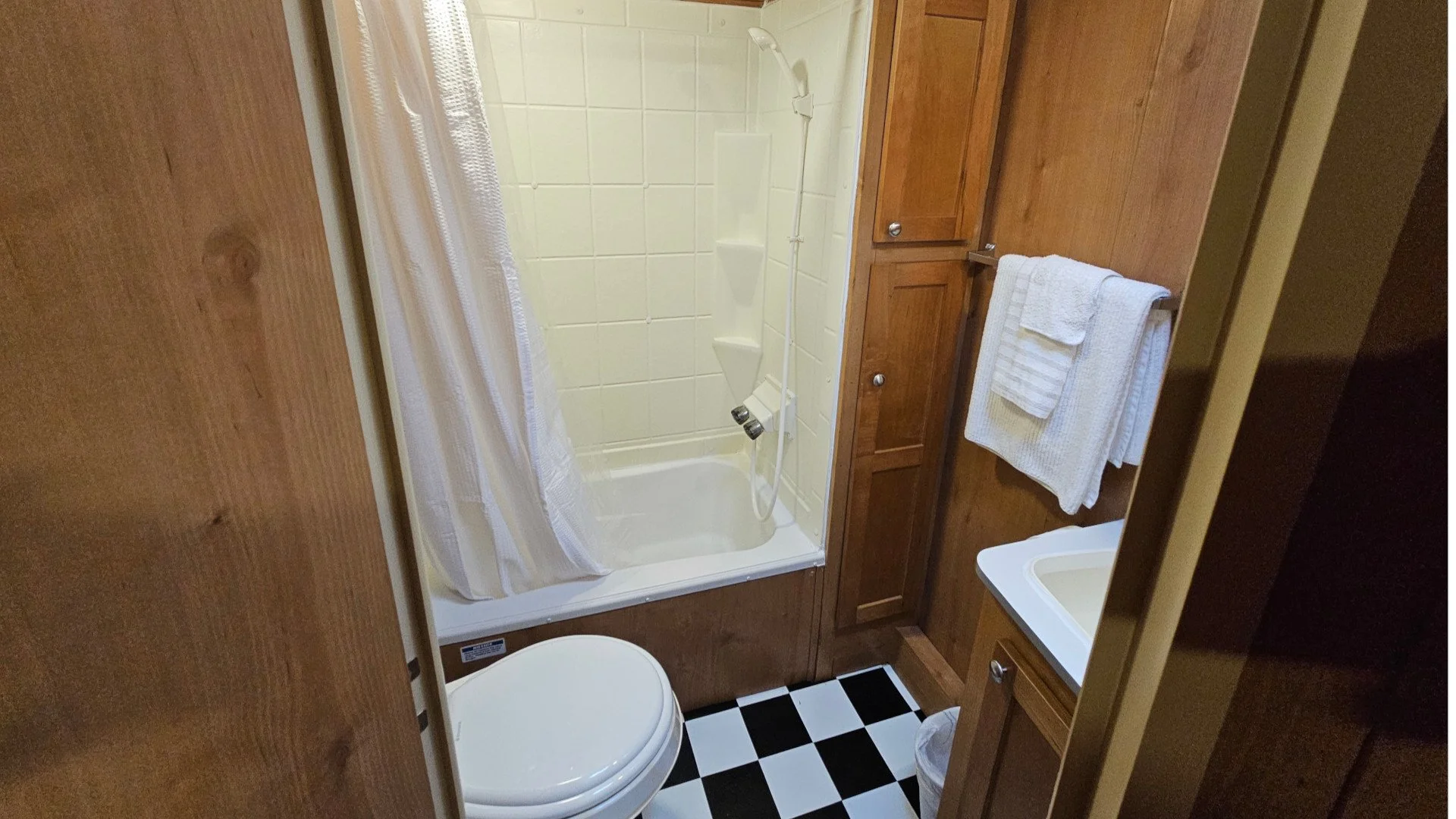 Riverside Retro 11.jpg