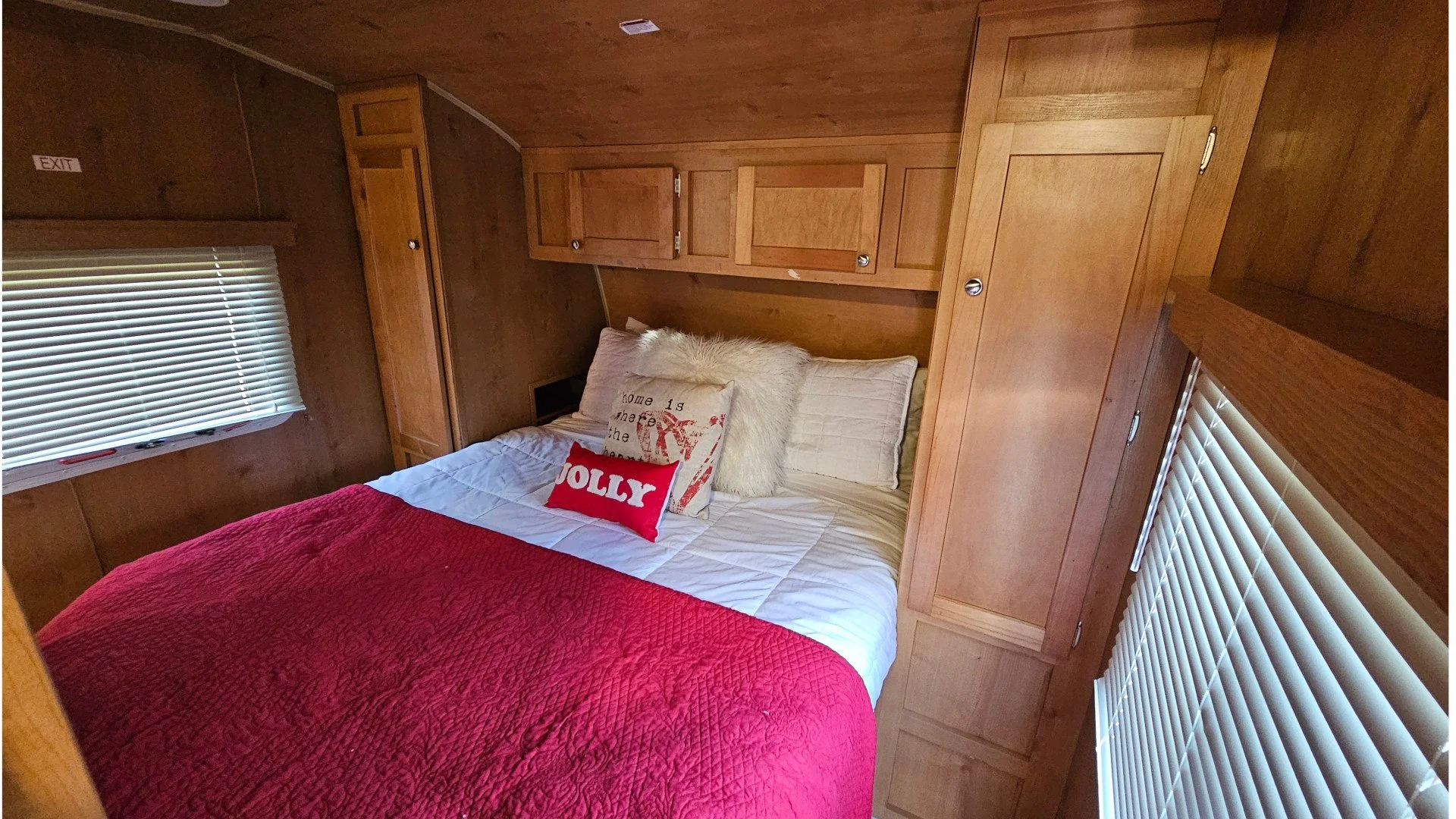 Riverside Retro 14.jpg