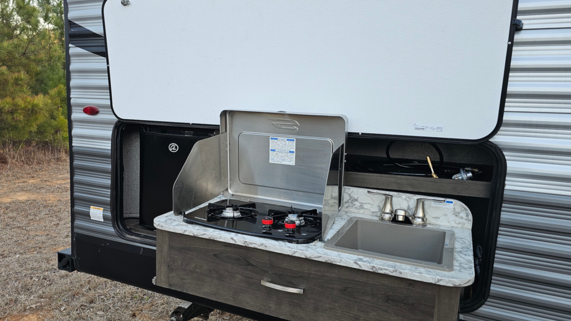 5. Outdoor Kitchen.png