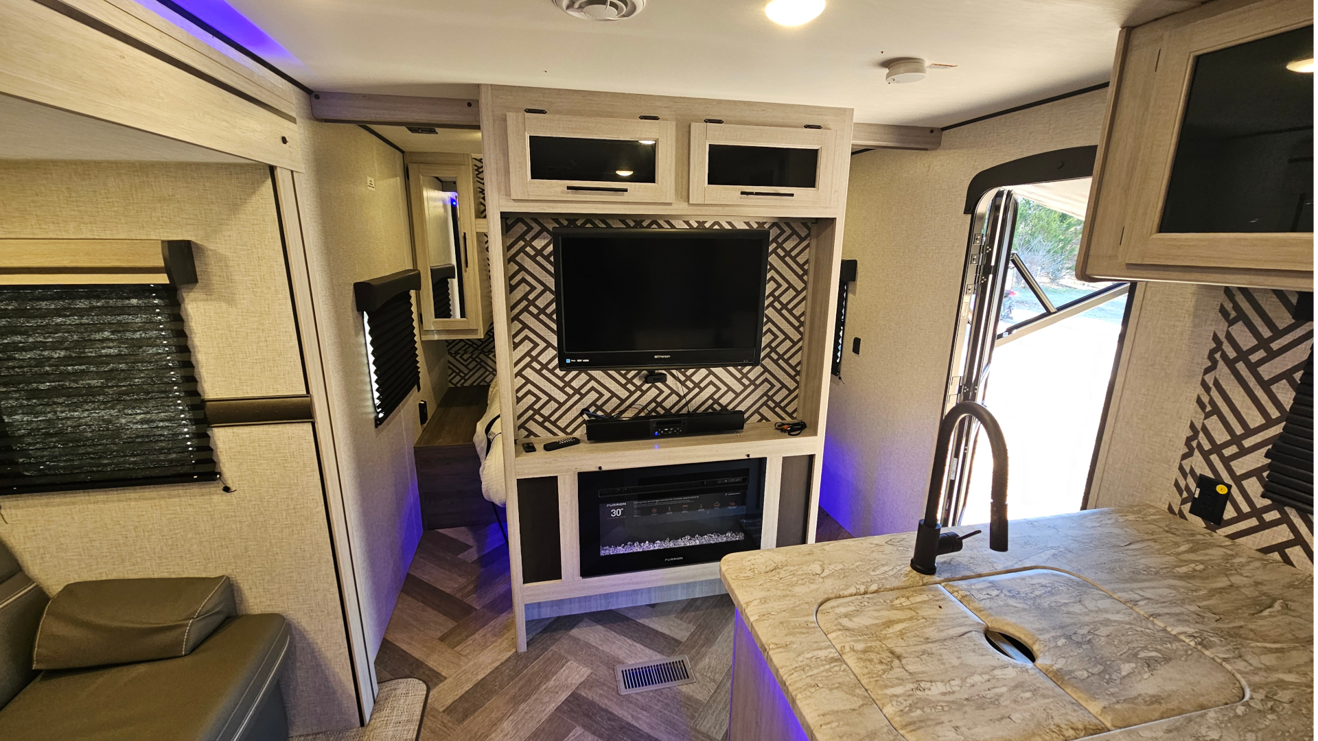 12. Entertainment.png