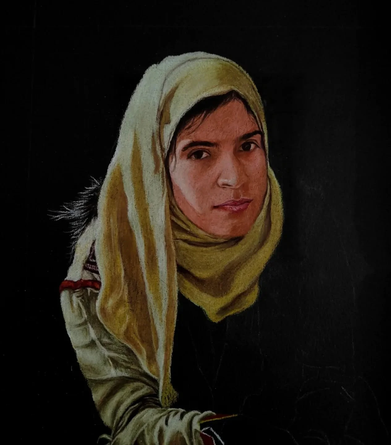 #workinprogress. I don't know if I intended it, but she seems to have an accusing look about her. 
.
.
#contemporaryart #colorpencildrawing