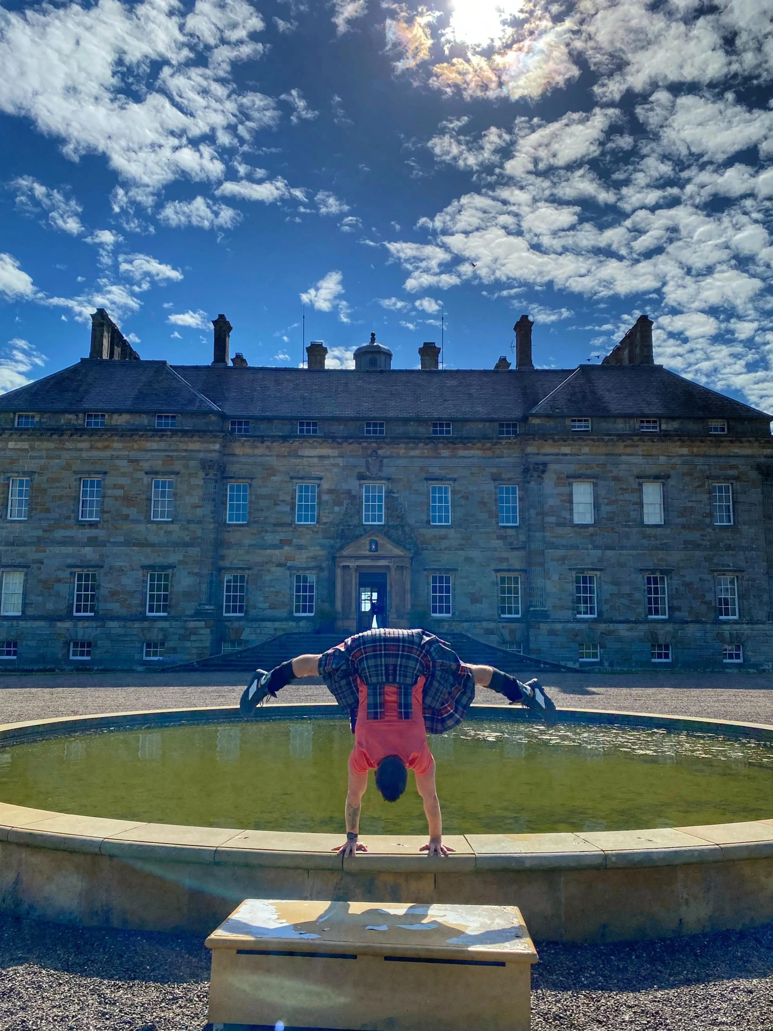 We love getting invites to come and teach sessions around Scotland. Amazing venues, cracking lawns, woods, you name it! 
We have mats and equipment for everyone! 
.
.
.
#yoga #kiltedyoga