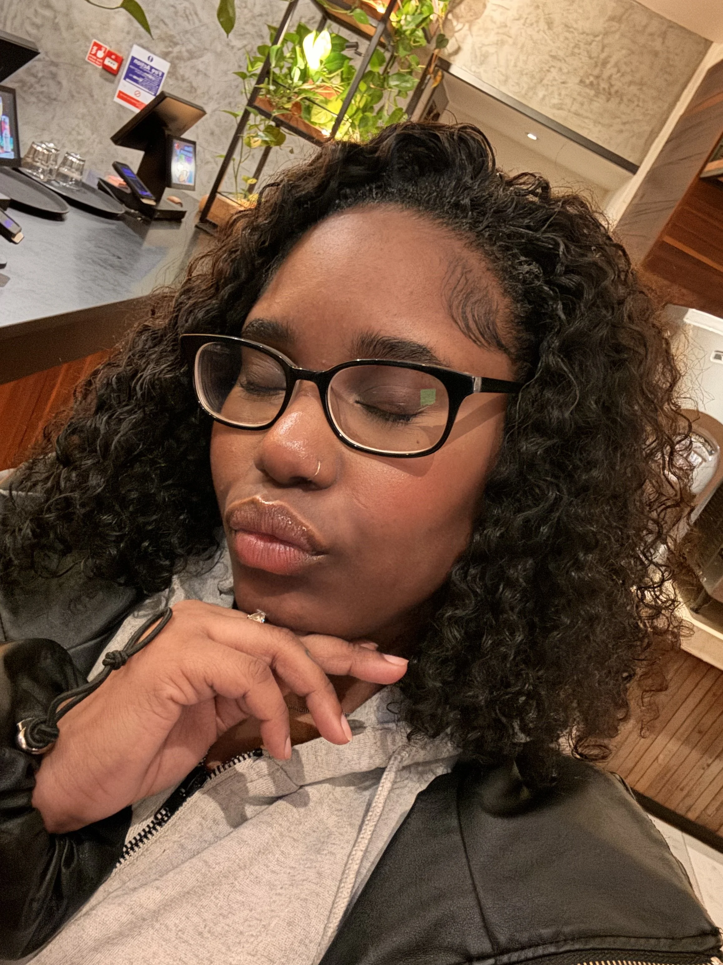Glossed Curl