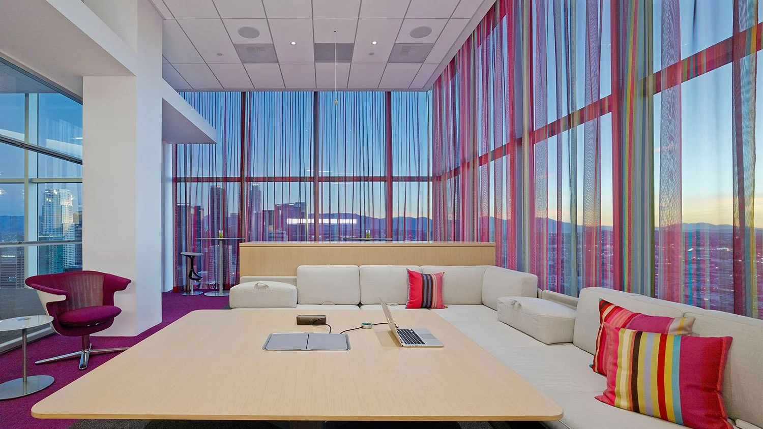 Steelcase | Los Angeles WorkLife Center 2015