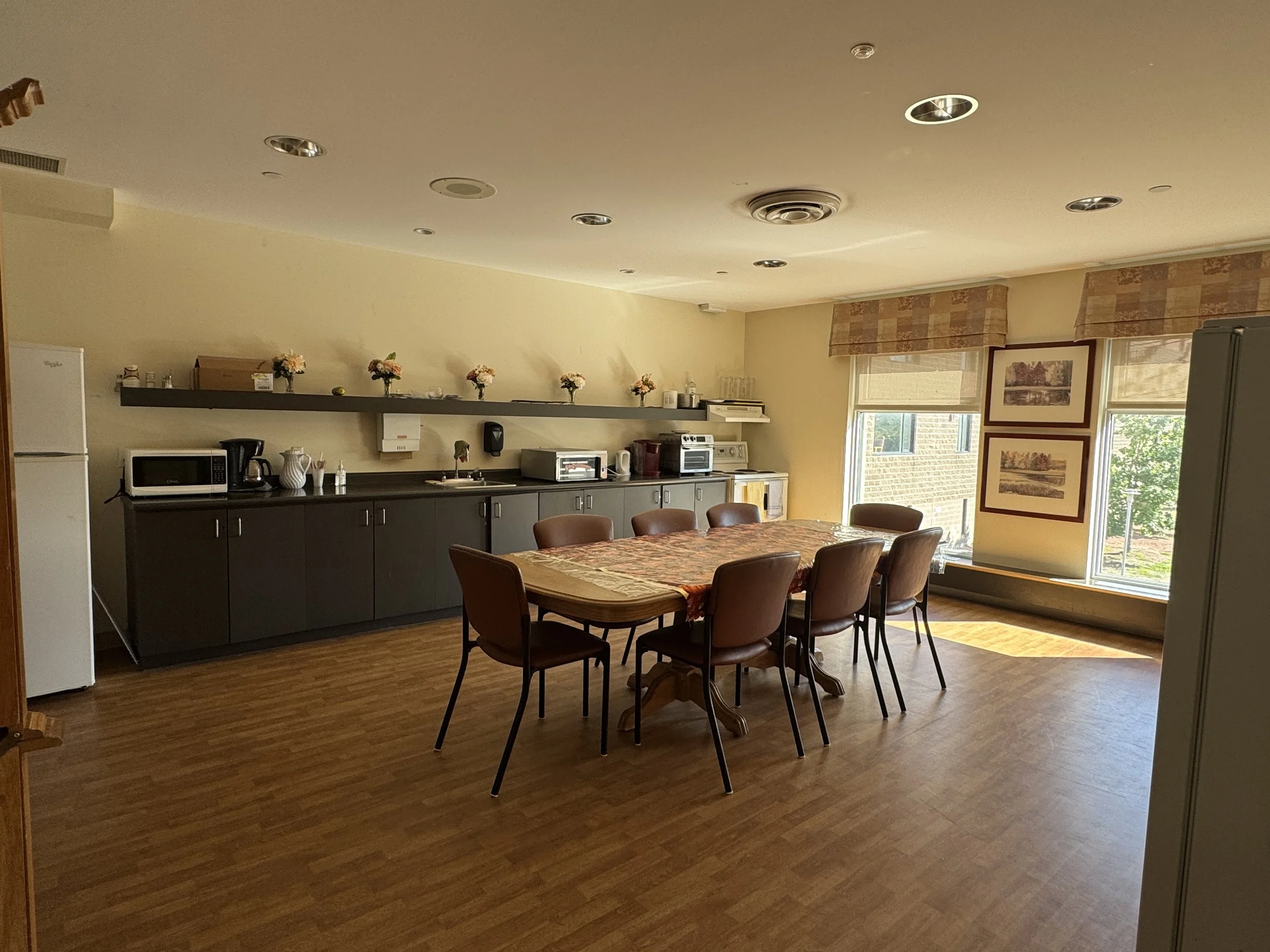 Maple Court: Located on First Floor, Maple Court is a warm and welcoming space available for residents and families to book for special occasions and gatherings, including birthdays, family get-togethers, Christmas celebrations, and other holidays. T