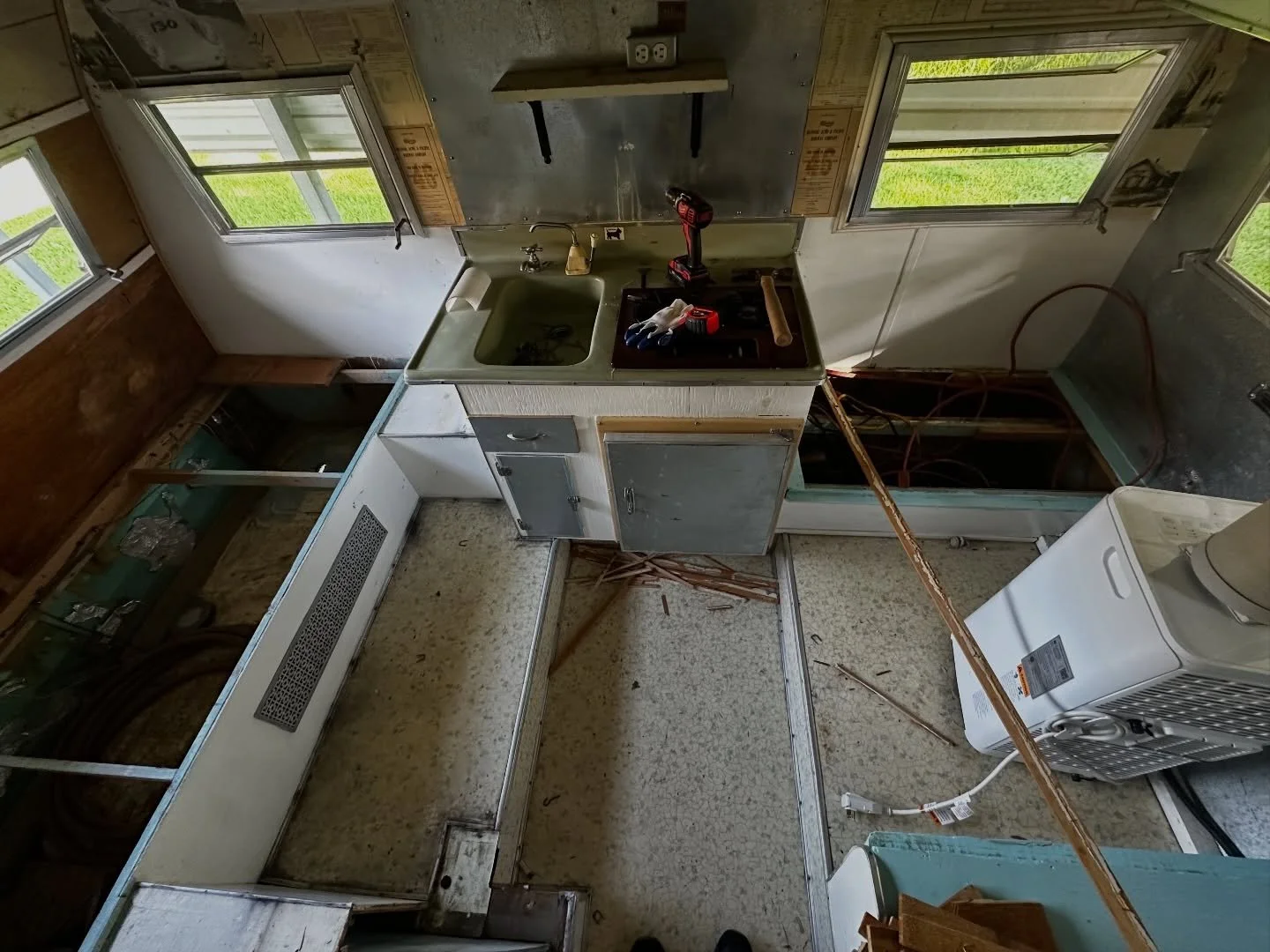 Part 2: the demo! Tearing everything out to see the bones and get a better idea of what we&rsquo;re working with. This was the fun part! 🍧😈🔨🚜

#frostydevils #snoball #summer2026 #southernsnow #snoballs