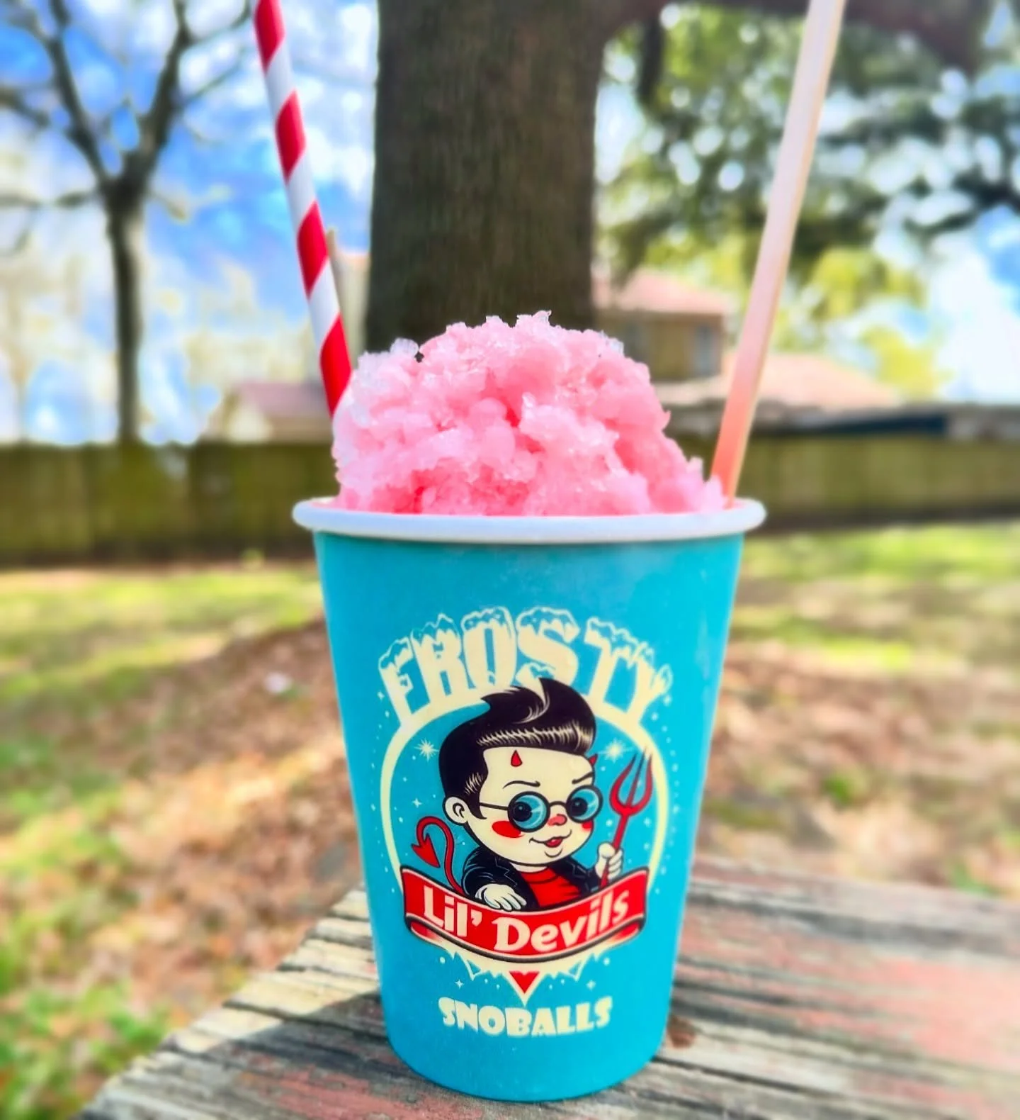 It&rsquo;s a beautiful day for a snoball!
Come try our signature flavor, Mimi&rsquo;s Nectar, and the even more refreshing, Mimi&rsquo;s Nectar Soda!

We will be at the Bridge the Bars Event @brickyardsouth_br from 3pm - 8pm tonight!

Come see us! 🍧
