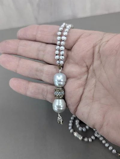 Pearl Staccato :: pearl necklace PXL_20251221_222451998.jpg