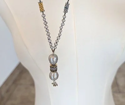 Pearl Staccato :: pearl necklace PXL_20251221_222352275.jpg