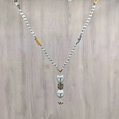 Pearl Staccato :: pearl necklace PXL_20251221_221437380.jpg