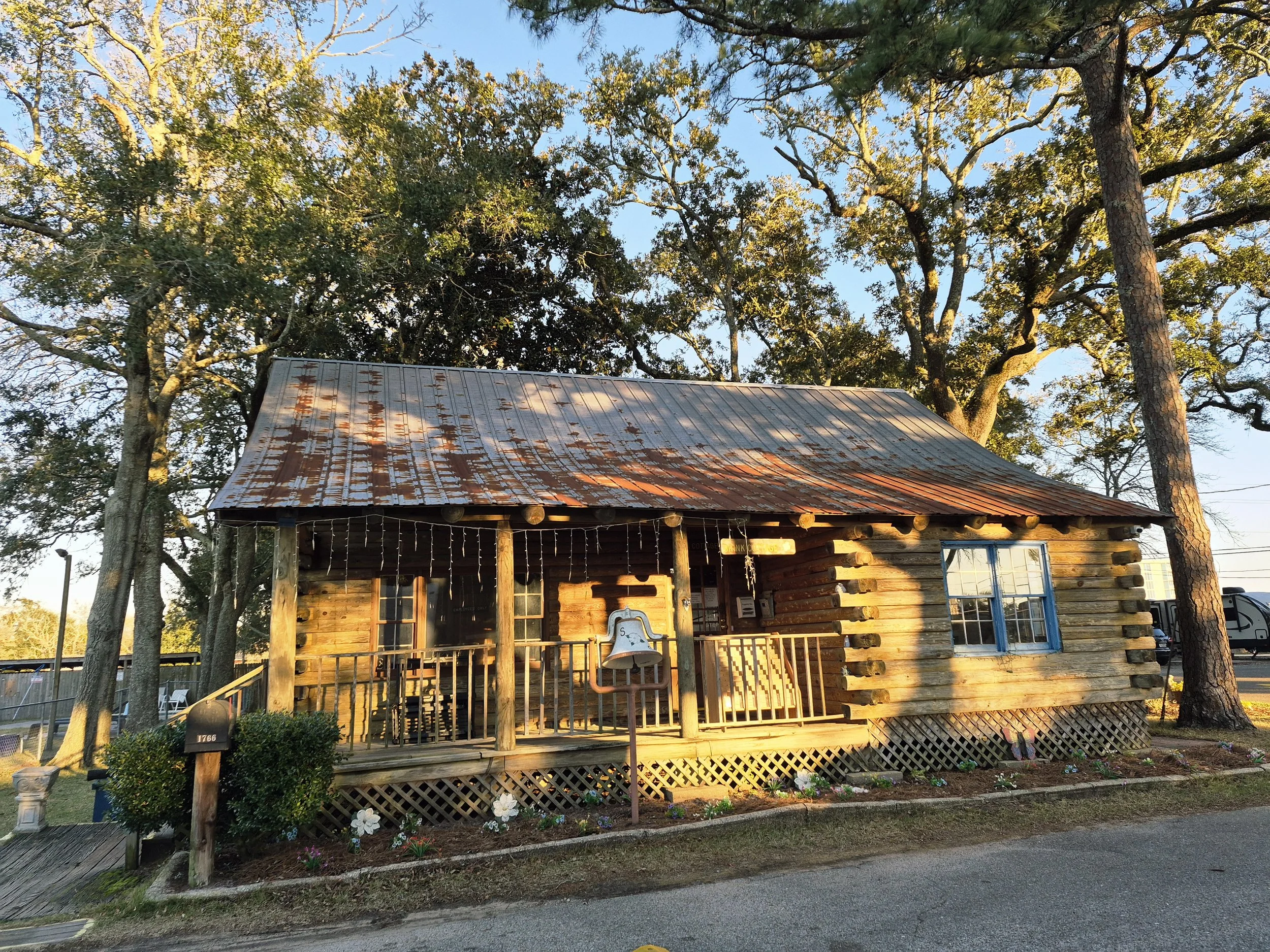Main office for Biloxi Beachside RV Park