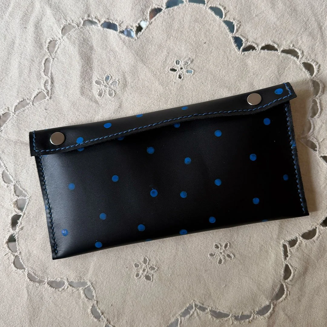 blue spot_0000s_0000_IMG_2861.jpg