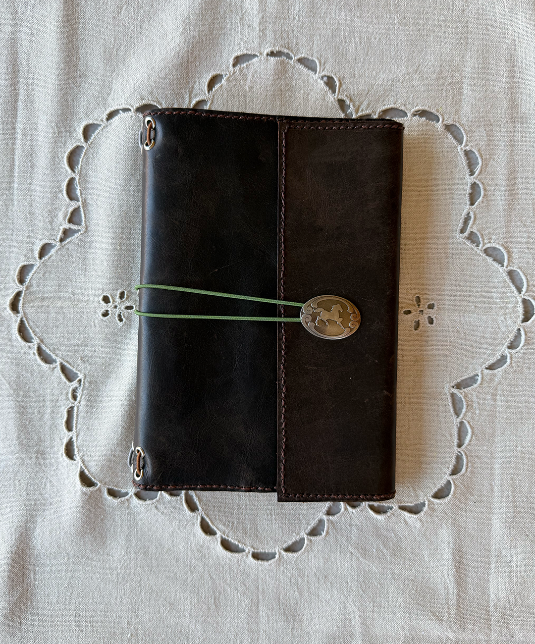 Oval Horse Journal
