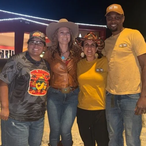 @pour_paradise and @the8020grill had the opportunity to meet with @musicbylissa awesome music, awesome food, awesome drinks, awesome night, until next time be golden