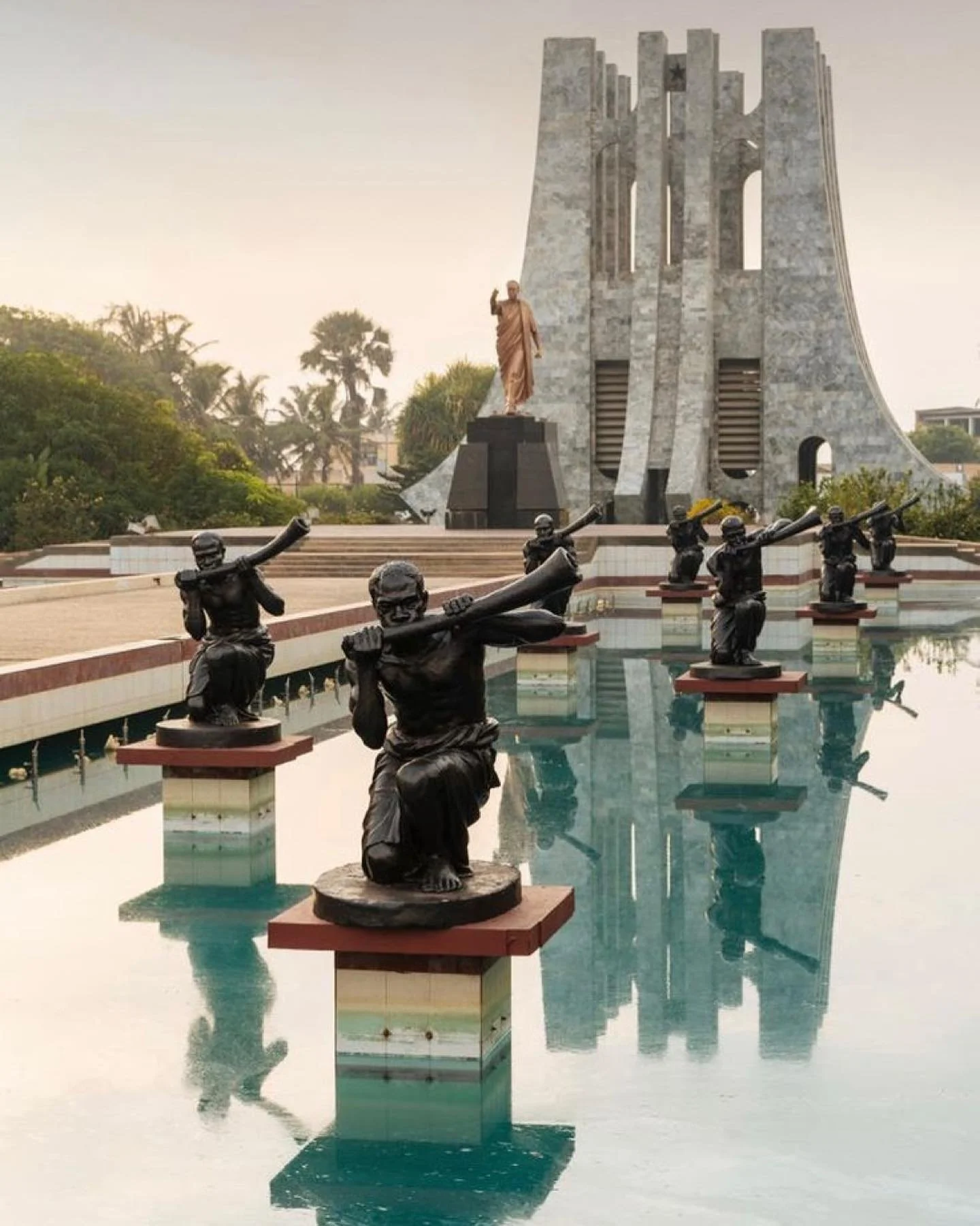 The Kwame Nkrumah Mausoleum

The Mausoleum is a memorial dedicated to Ghanaian President Kwame Nkrumah. It was inaugurated in 1992 and is located on the former British colonial polo grounds in Accra, covering five acres. This site holds historical si