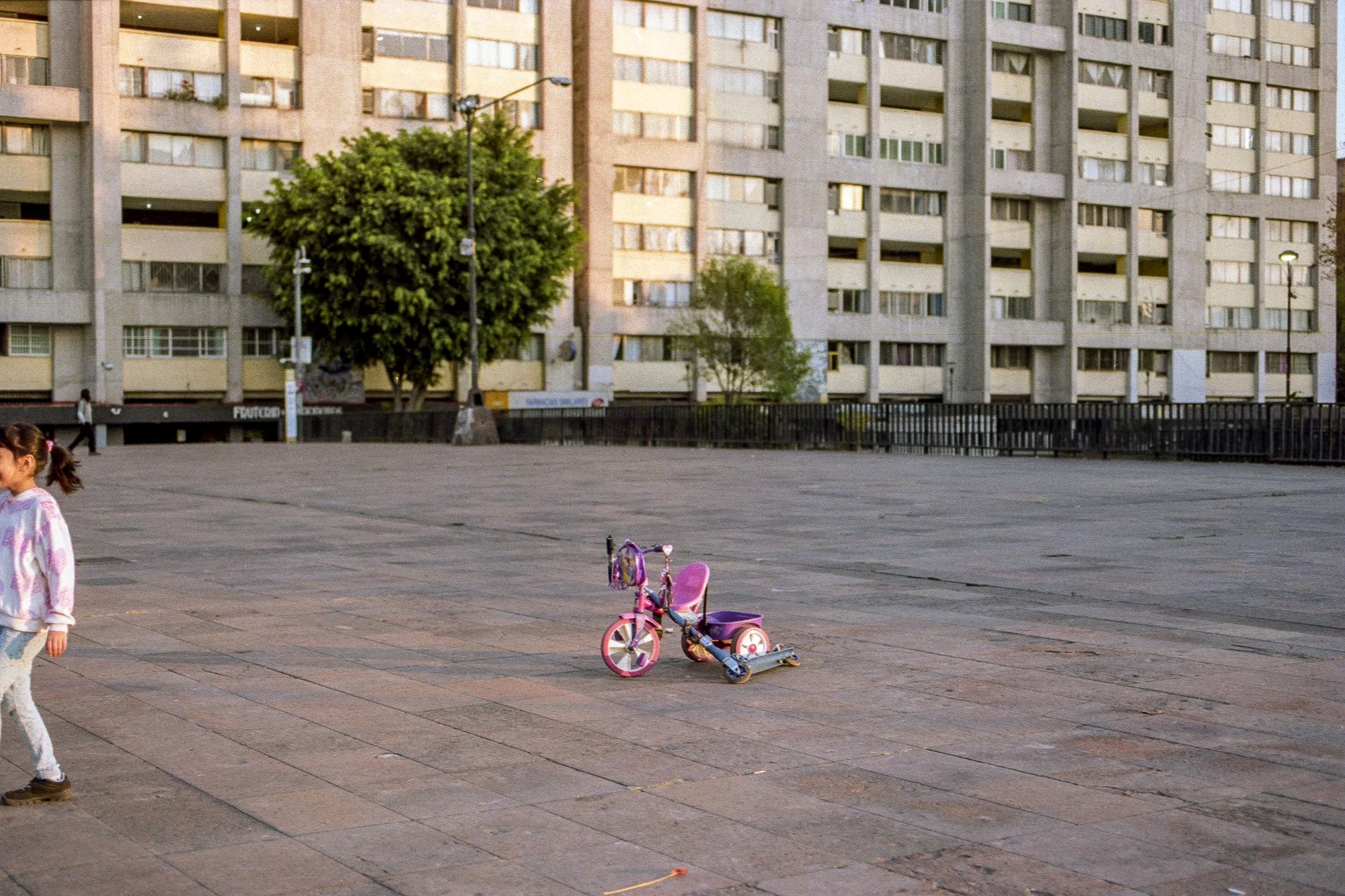 Atardecer en Tlatelolco, 2025