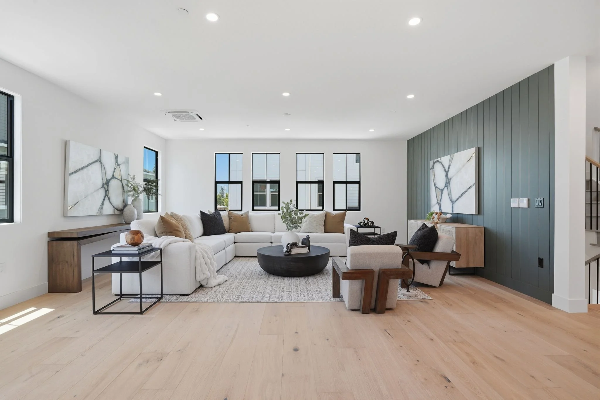 122 Sunnyside Ave-22.jpg