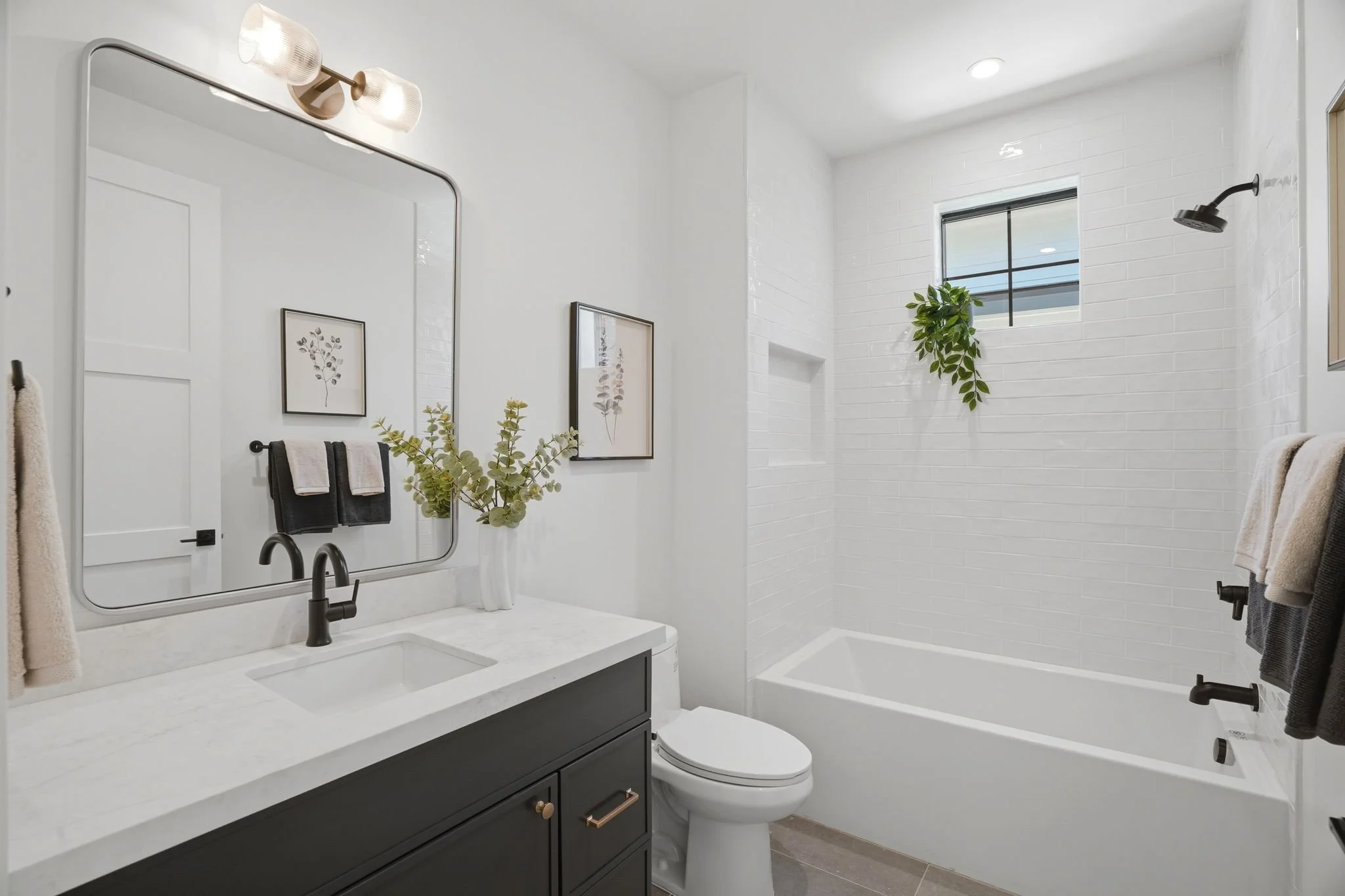 122 Sunnyside Ave-8.jpg