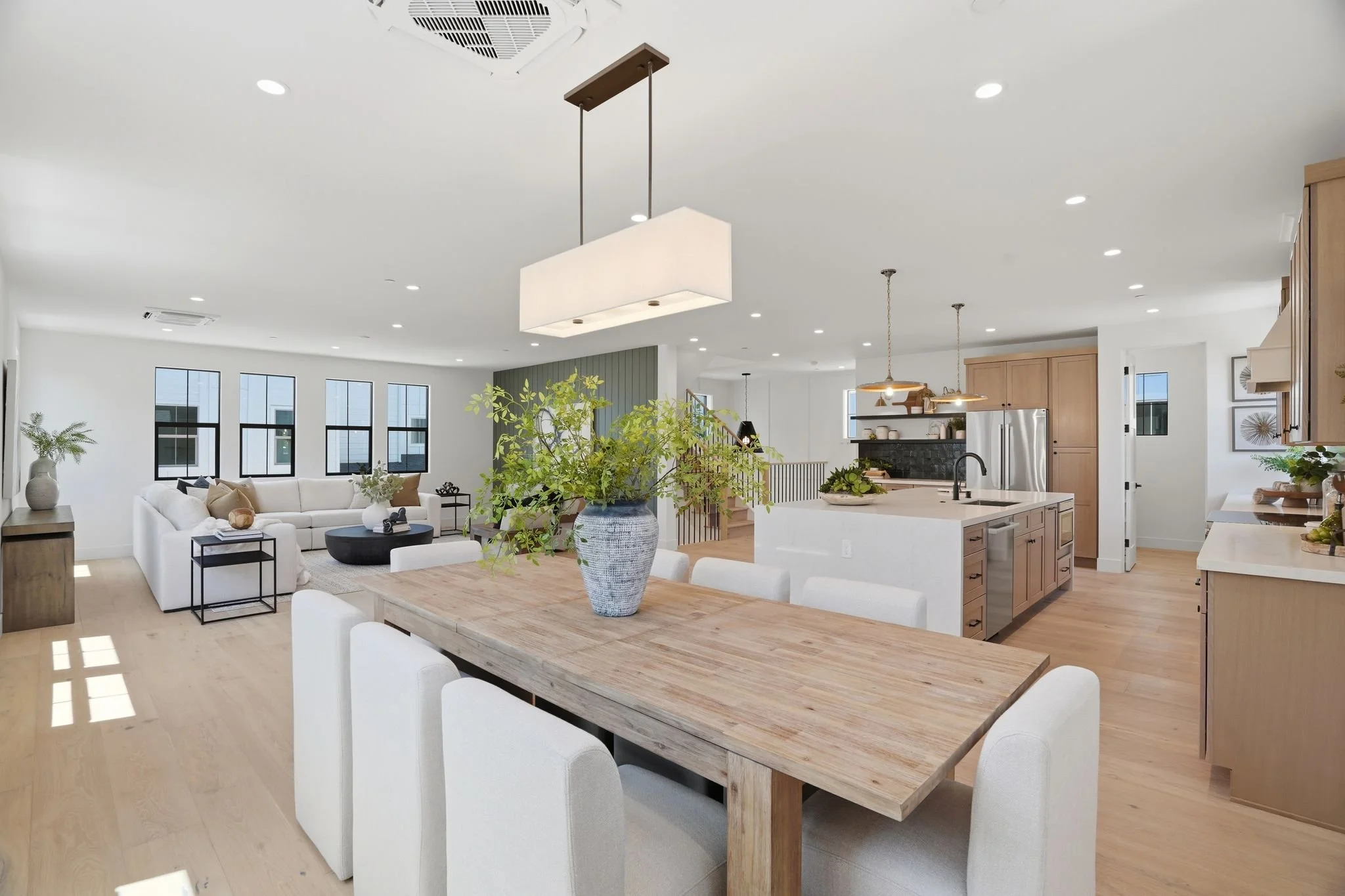 122 Sunnyside Ave-24.jpg