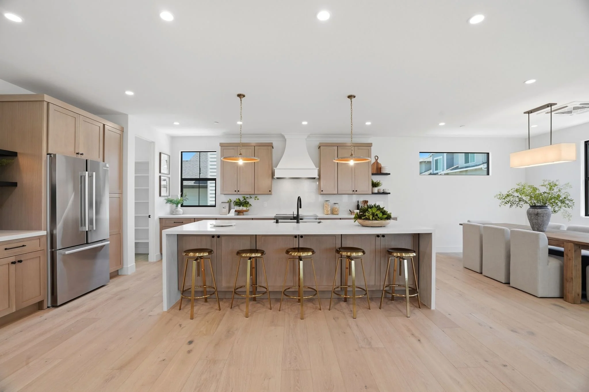 122 Sunnyside Ave-12.jpg