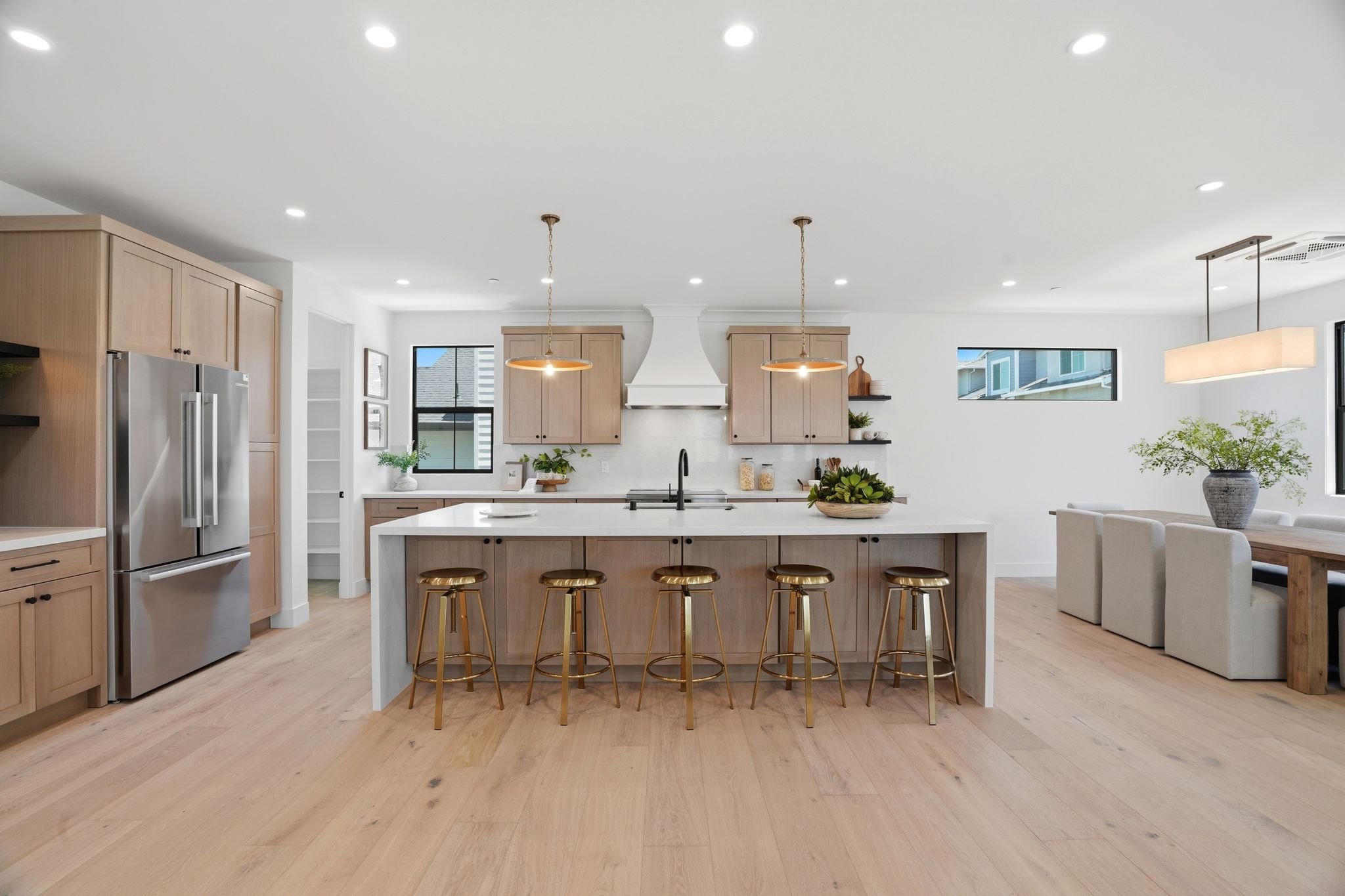 122 Sunnyside Ave-12.jpg