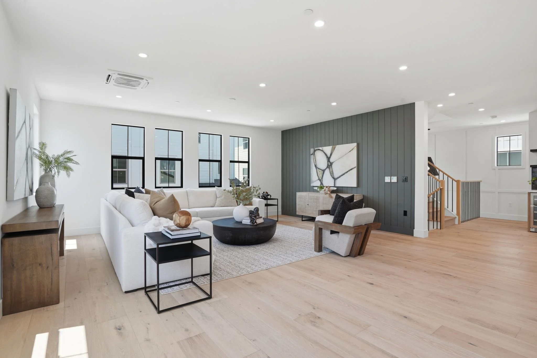 122 Sunnyside Ave-21.jpg