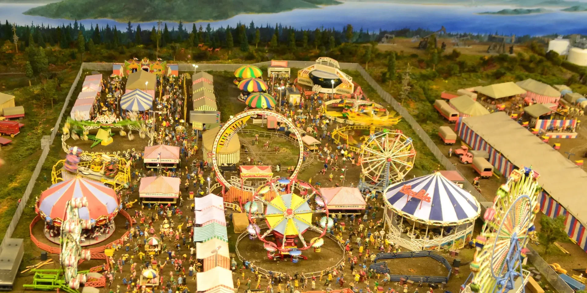 2x1-Circus-World-amusement-rides_66DBE52D-C69C-41EF-A1C4CEB705D9B828_cd23c702-60d4-45d5-bdd4249c630d8699.webp