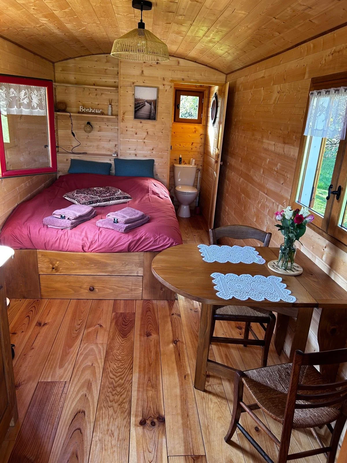 WhatsApp Image 2025-10-18 à 17.31.53_50245181.jpg