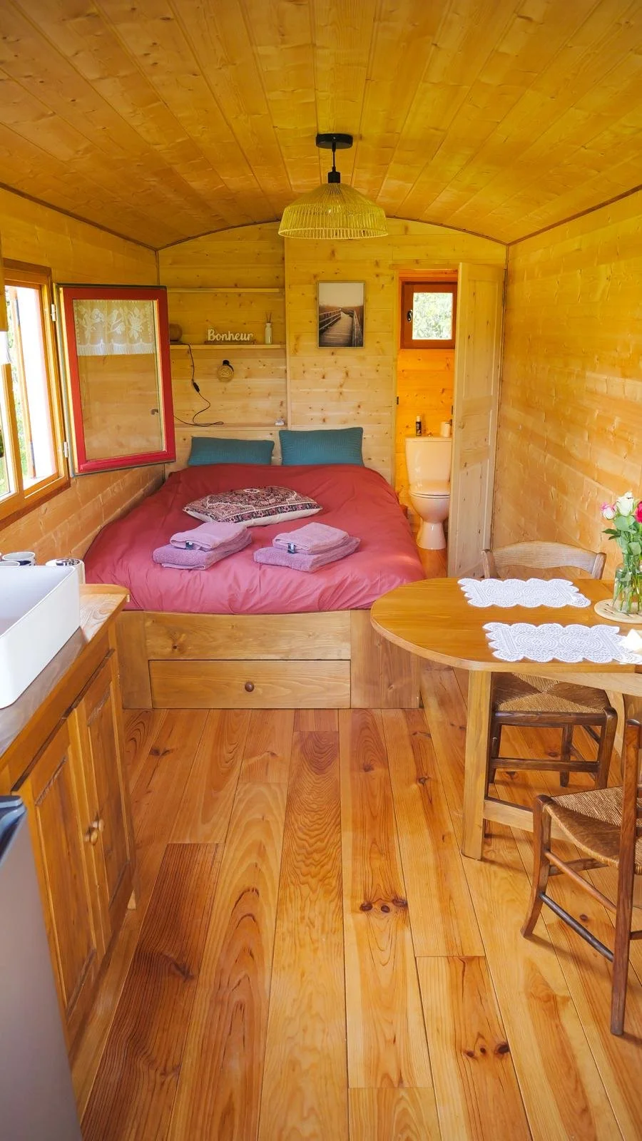 WhatsApp Image 2025-10-18 à 17.31.53_312f810b.jpg