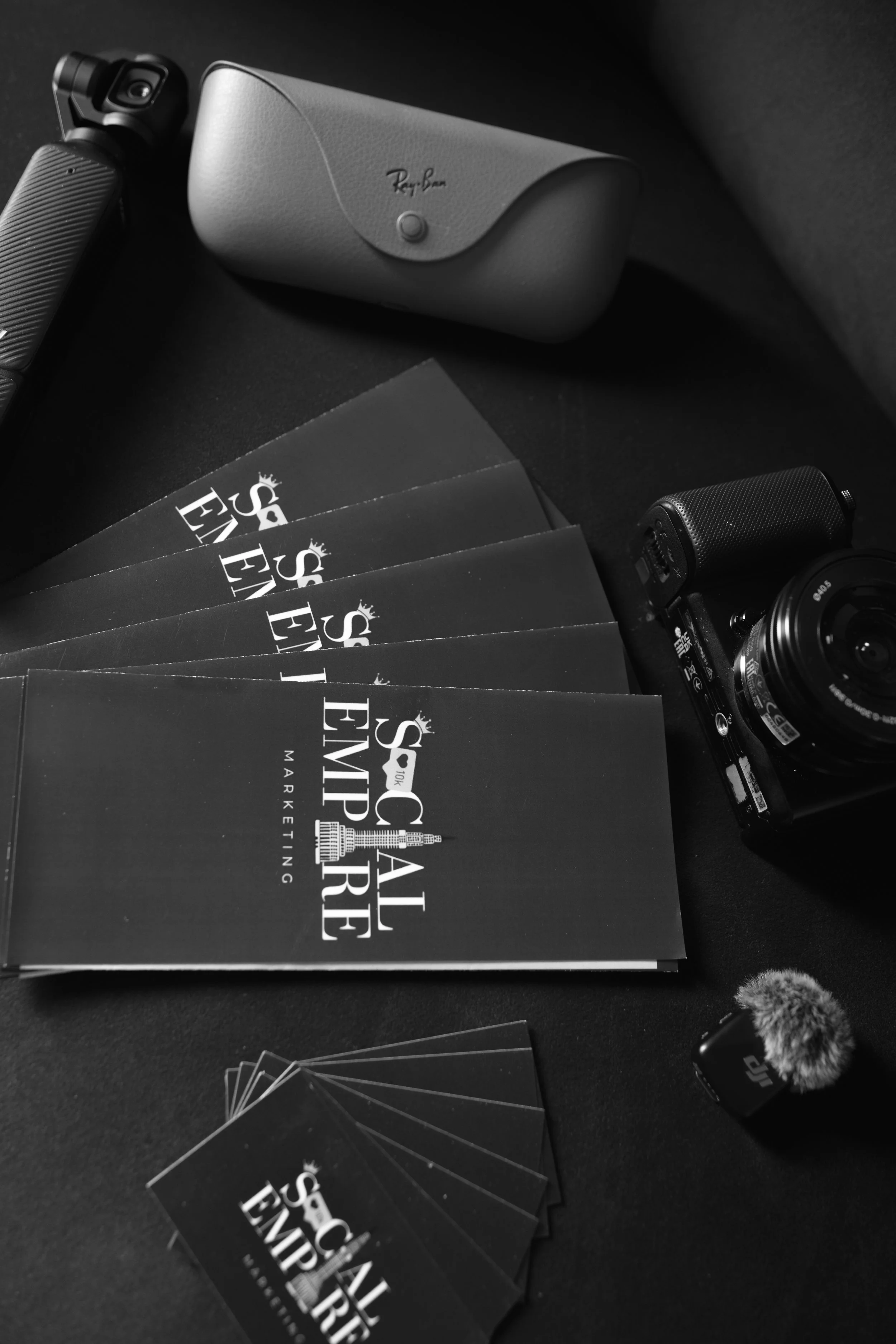 SocialEmpireMarketing_Flatlay-39.jpg