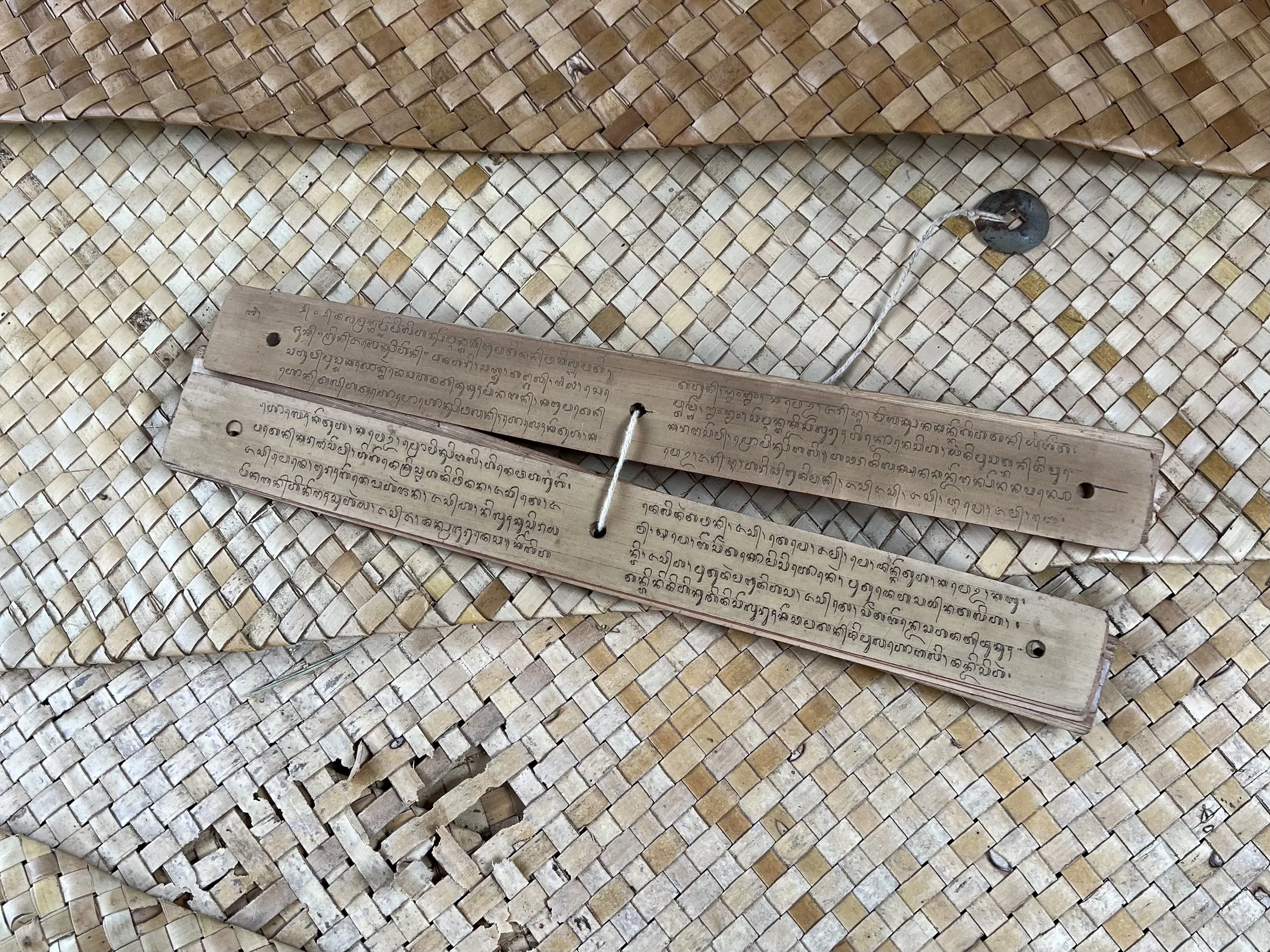 Lontar / Balinese ancient manuscripting