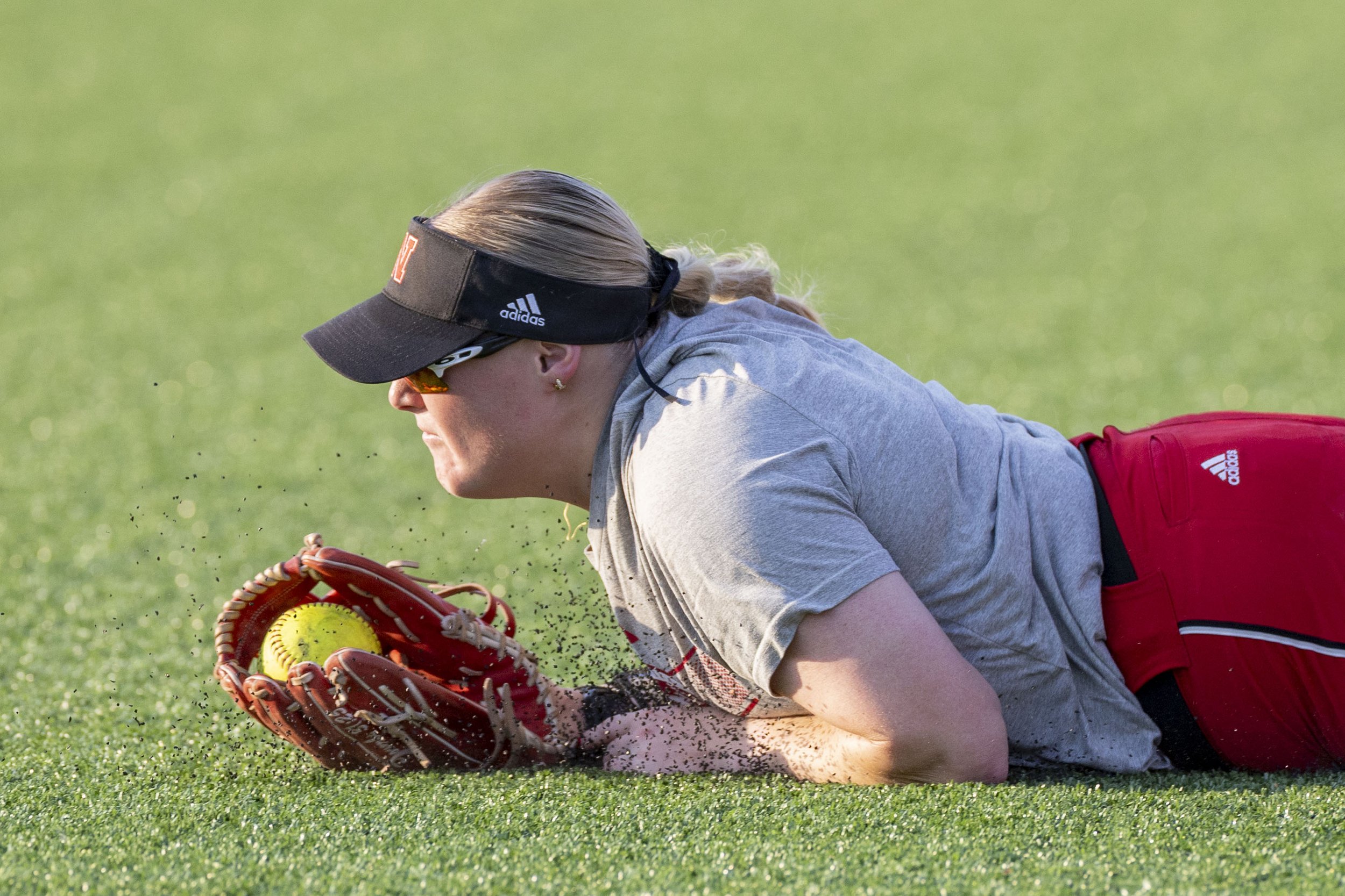 Softball Scarlet vs Cream G1-DG092.jpg